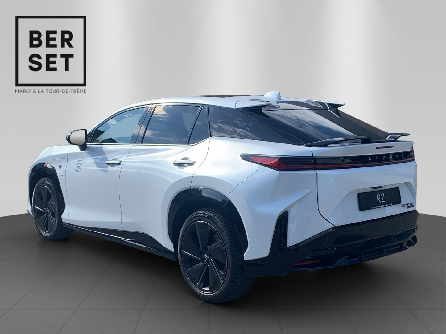 LEXUS RZ 550e F Sport-showroom-element-2