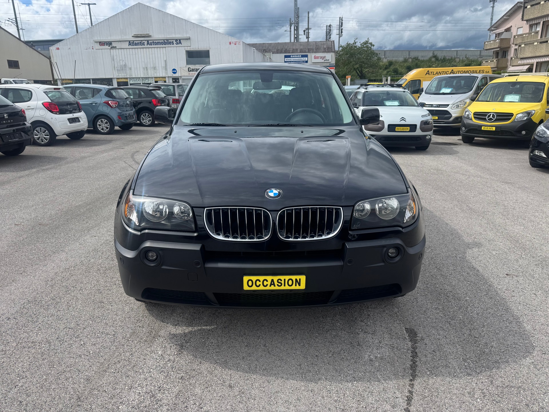 BMW X3 2.5i-image-0