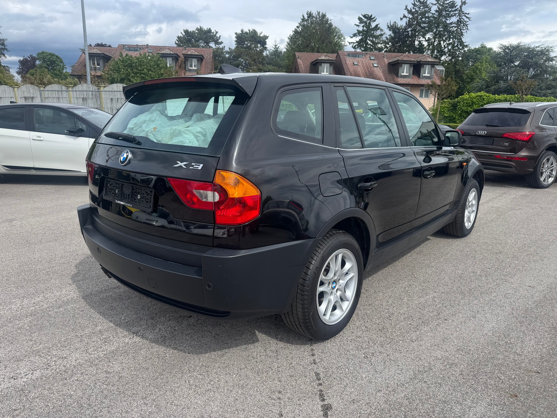 BMW X3 2.5i-image-5