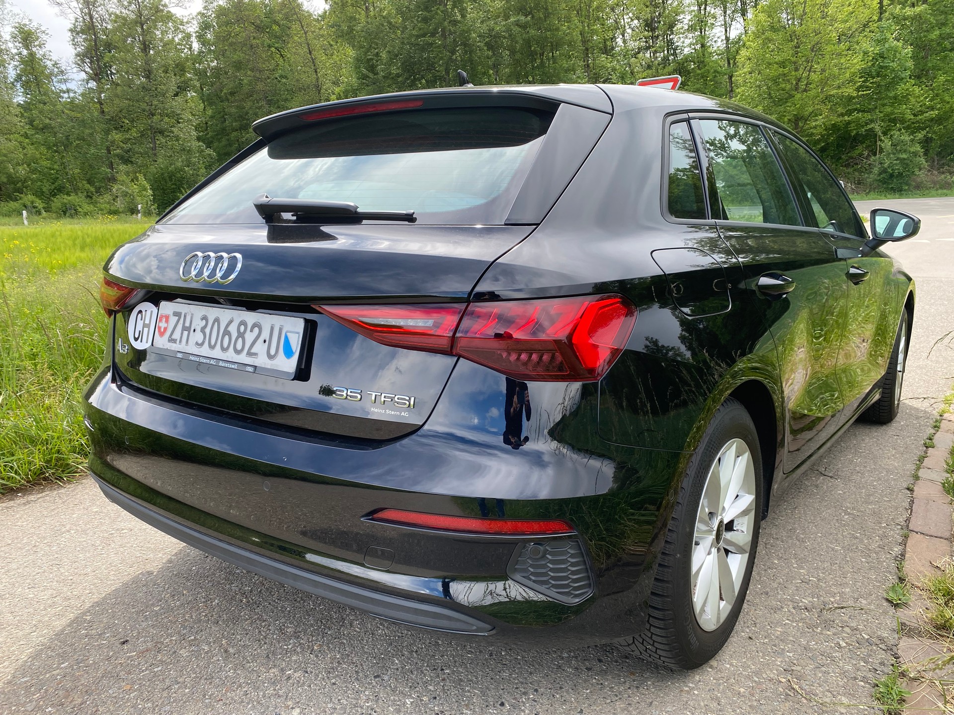 AUDI A3 Sportback 35 TFSI Attraction S-tronic-image-8