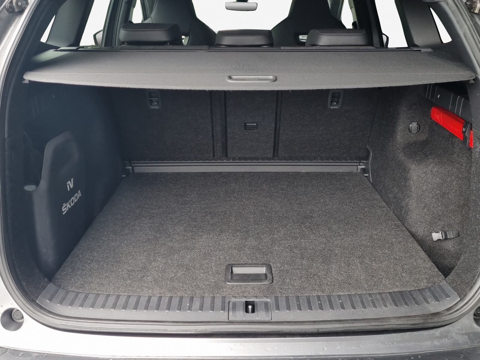 SKODA Enyaq iV 80 SportLine Ultra-image-13