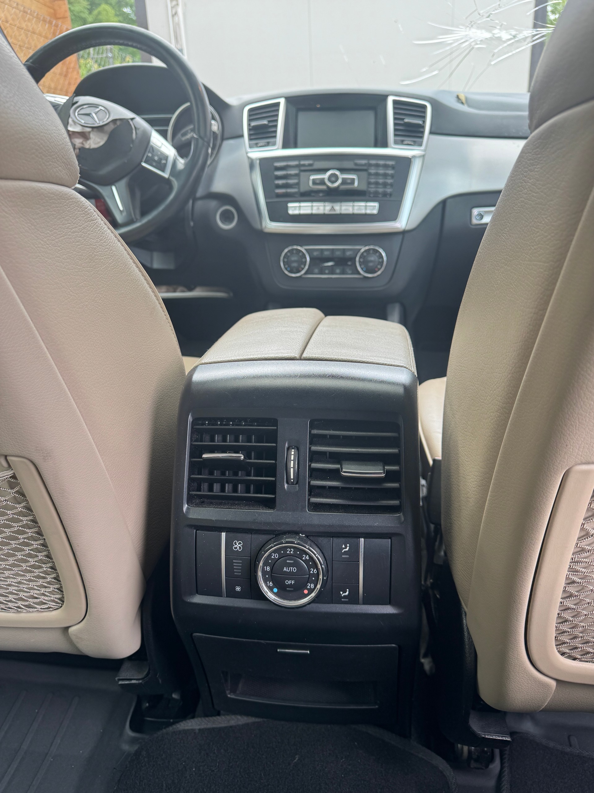 MERCEDES-BENZ ML 350 BlueTEC Edition 4Matic 7G-Tronic-image-10