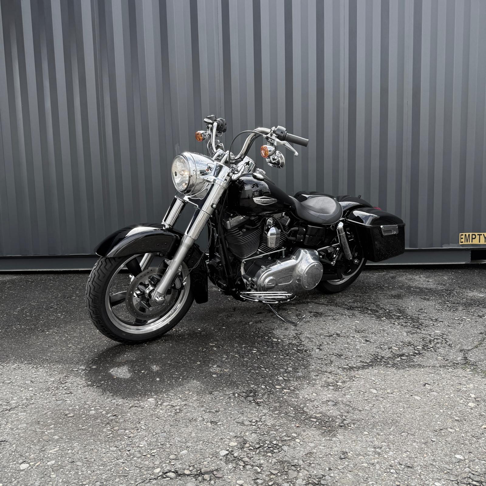 HARLEY-DAVIDSON FLD Dyna Switchback ABS-showroom-element-1