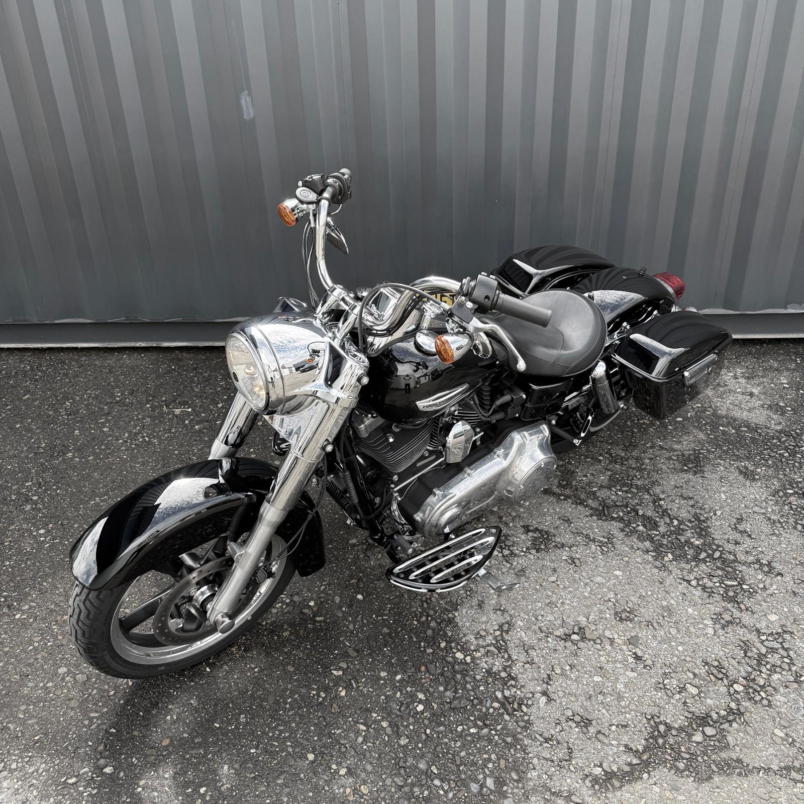 HARLEY-DAVIDSON FLD Dyna Switchback ABS-image-13