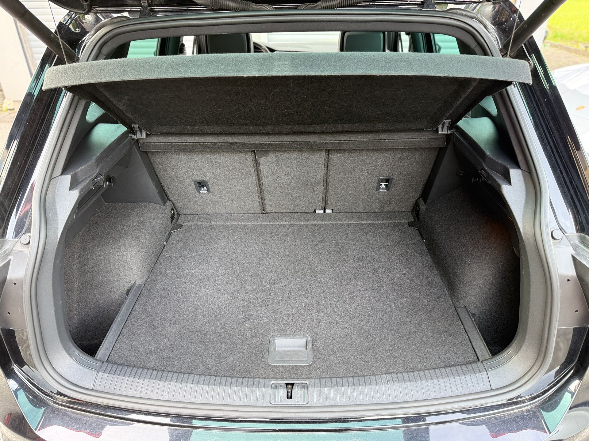 VW Tiguan 2.0 TDI SCR Highline DSG-image-25