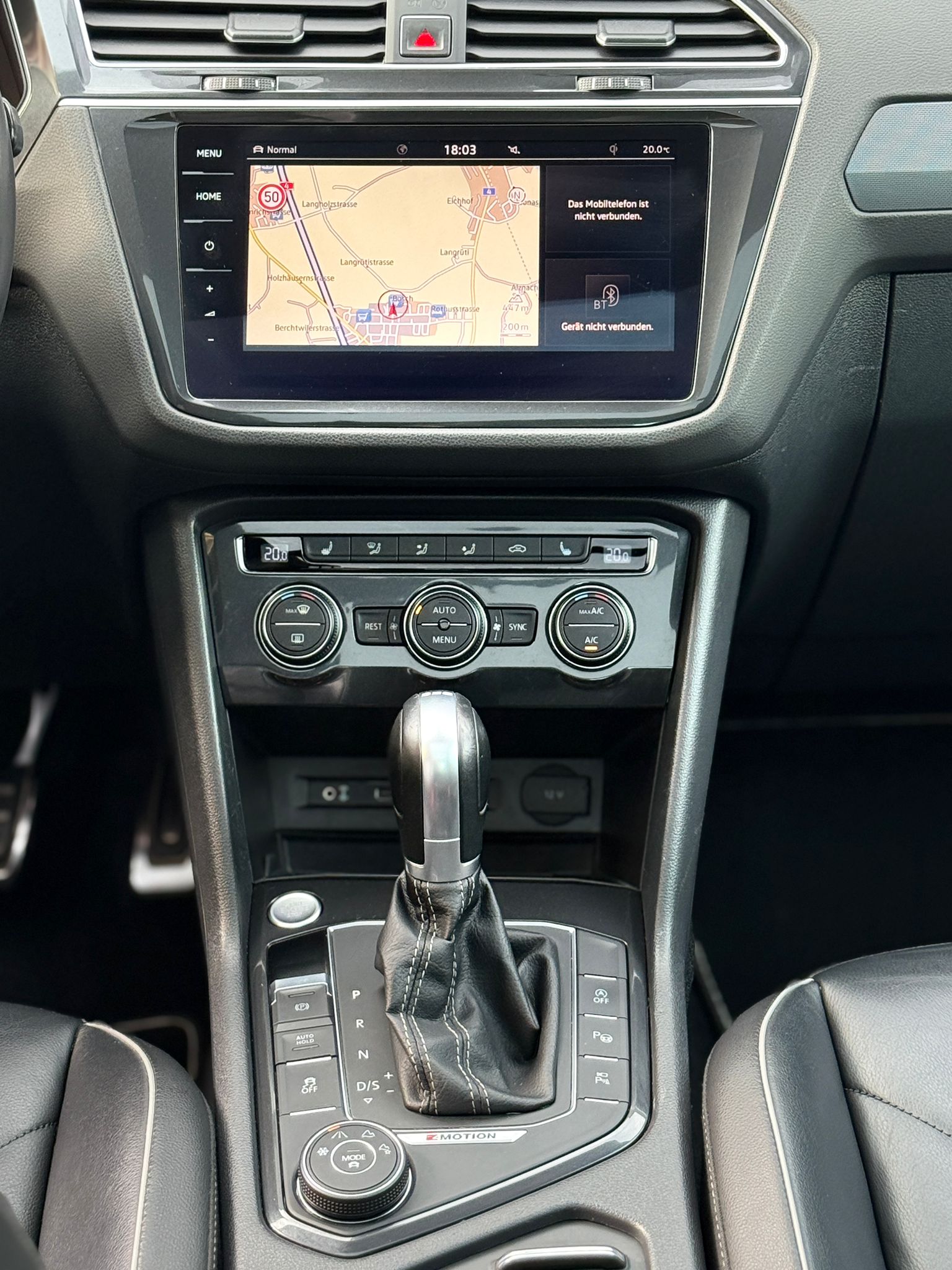 VW Tiguan 2.0 TDI SCR Highline DSG-image-14