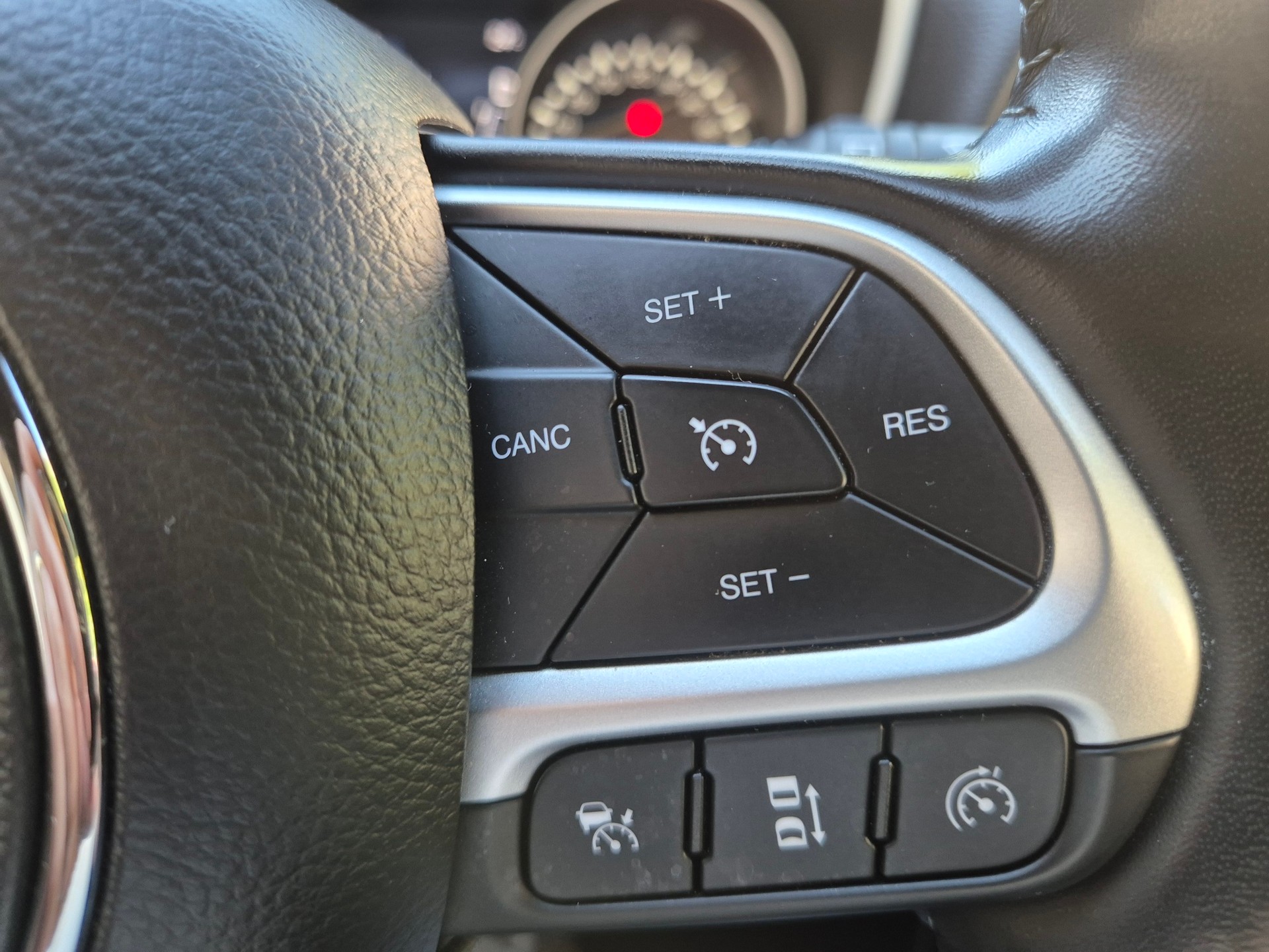 JEEP Compass 1.4 Turbo S AWD 9ATX-image-18