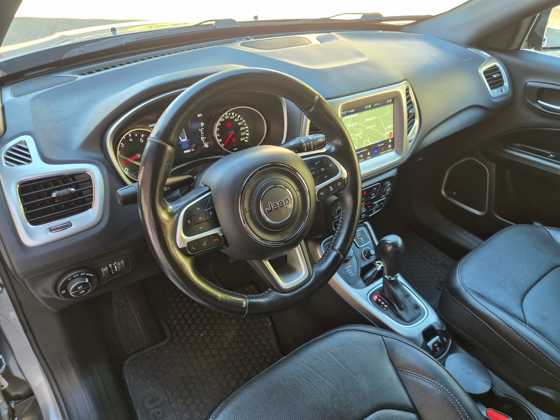 JEEP Compass 1.4 Turbo S AWD 9ATX-image-9