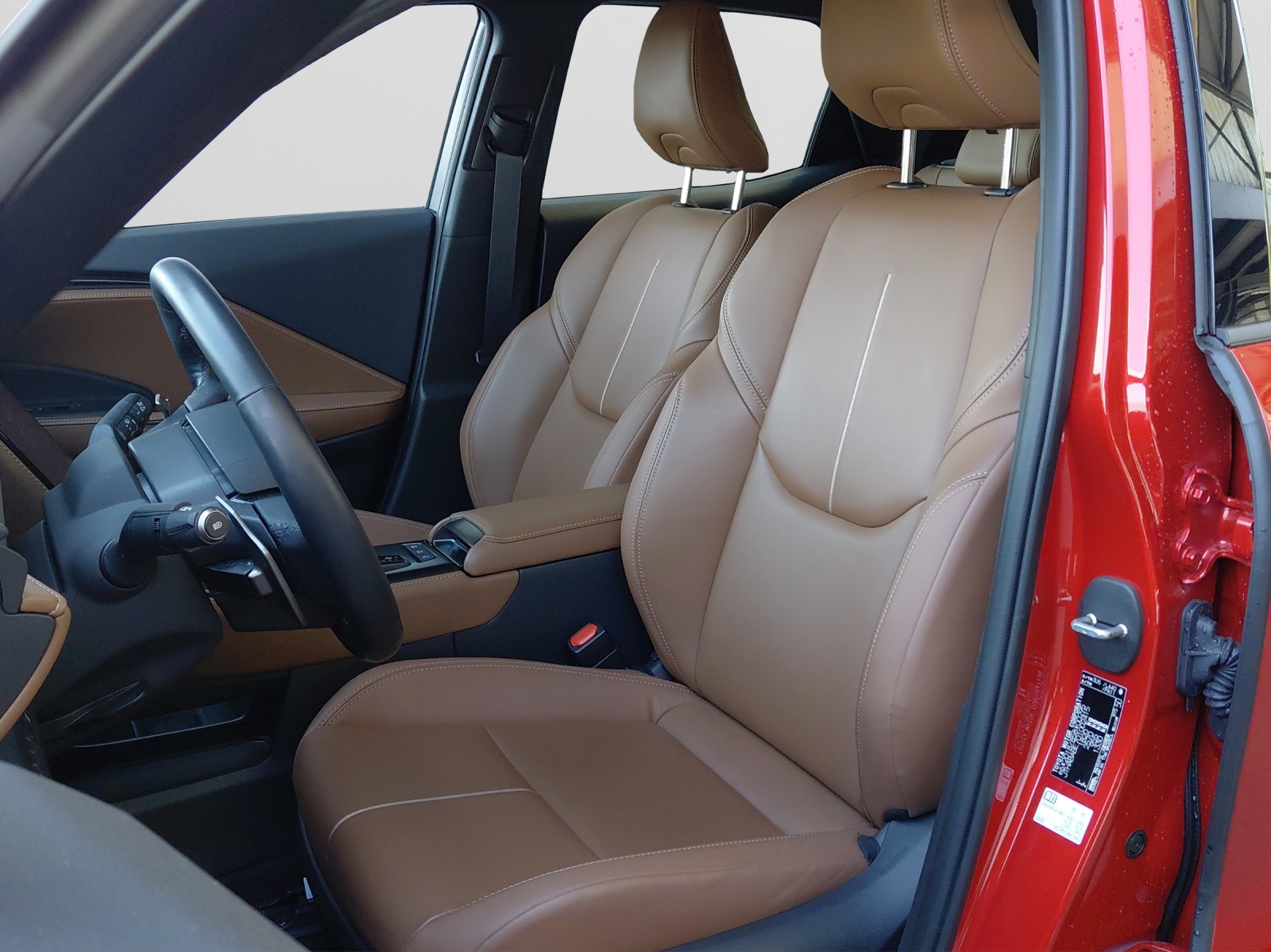 LEXUS LBX 1.5 Hybrid Relax AWD-image-9