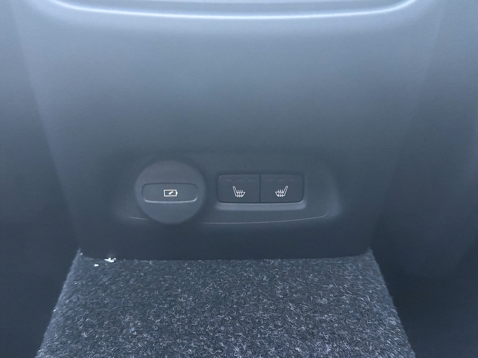 VOLVO EX40 Twin XCENTRIC Edition AWD-image-18