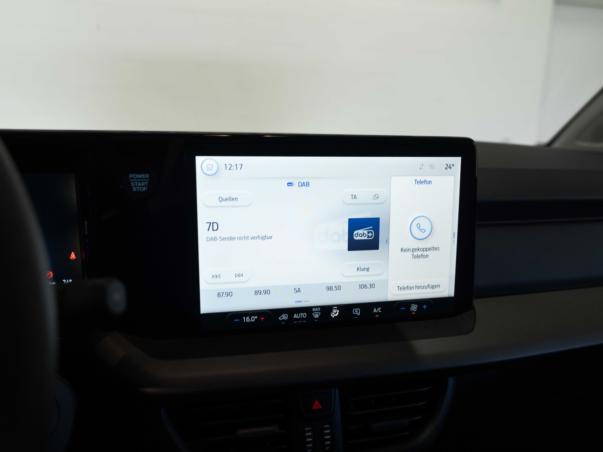 FORD E-Transit Courier Van Trend 43,5kWh-image-25