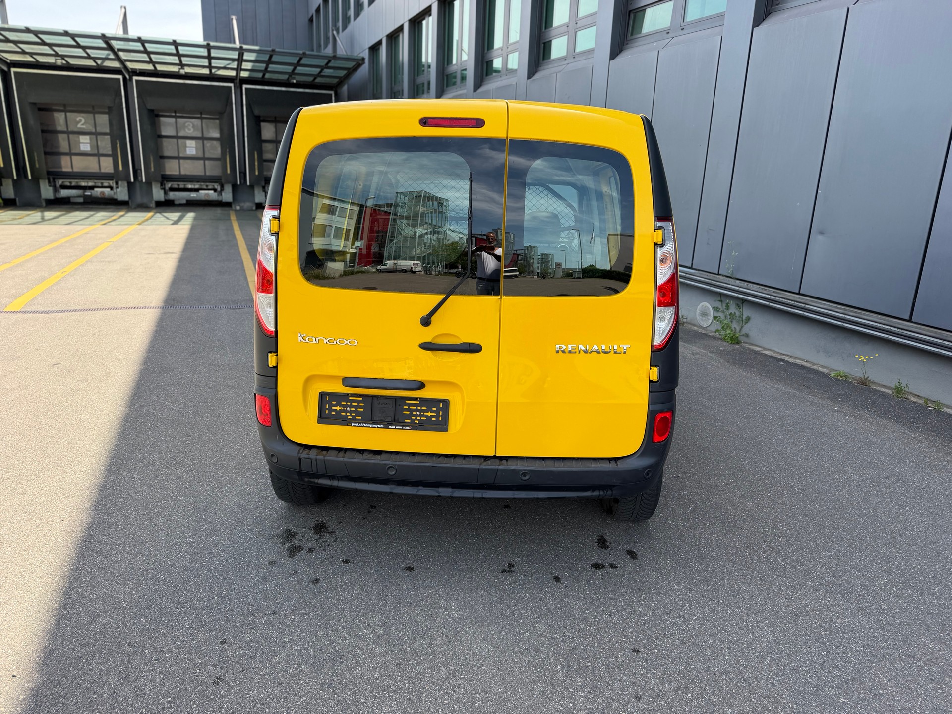 RENAULT Kangoo Medium TCe 115 Business A-image-5