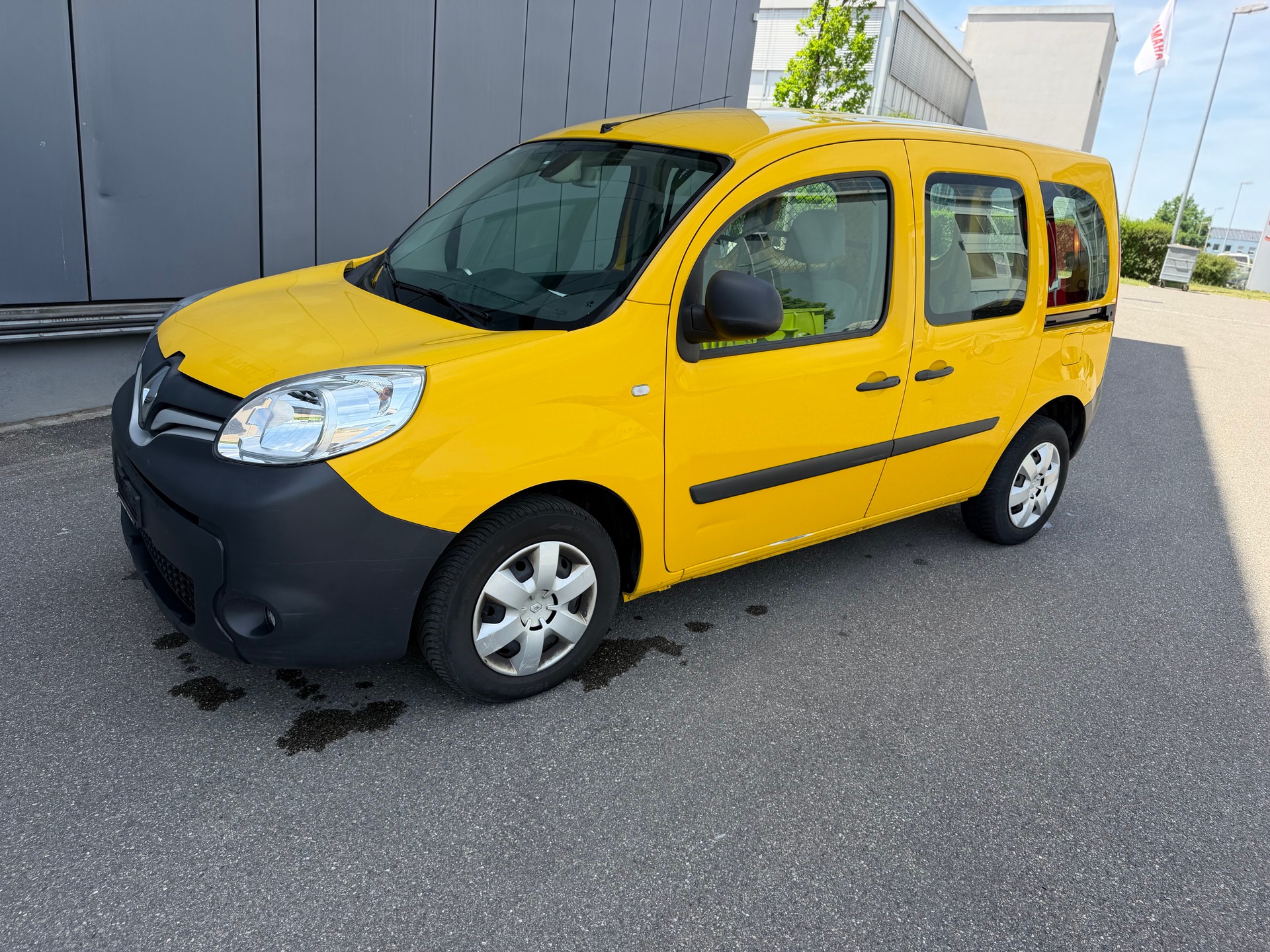 RENAULT Kangoo Medium TCe 115 Business A-image-15