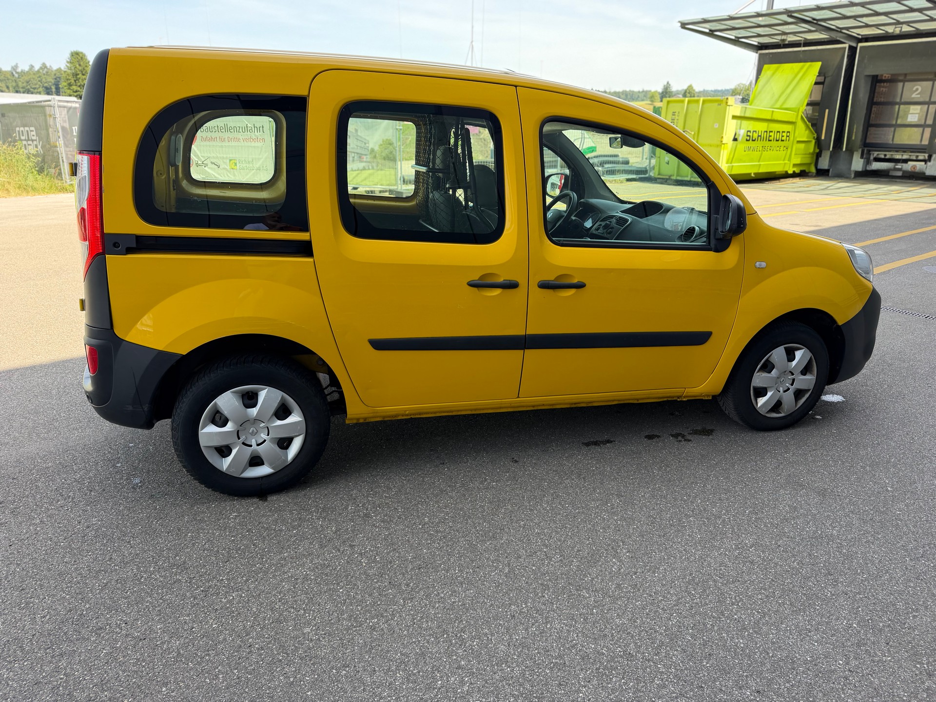 RENAULT Kangoo Medium TCe 115 Business A-image-3
