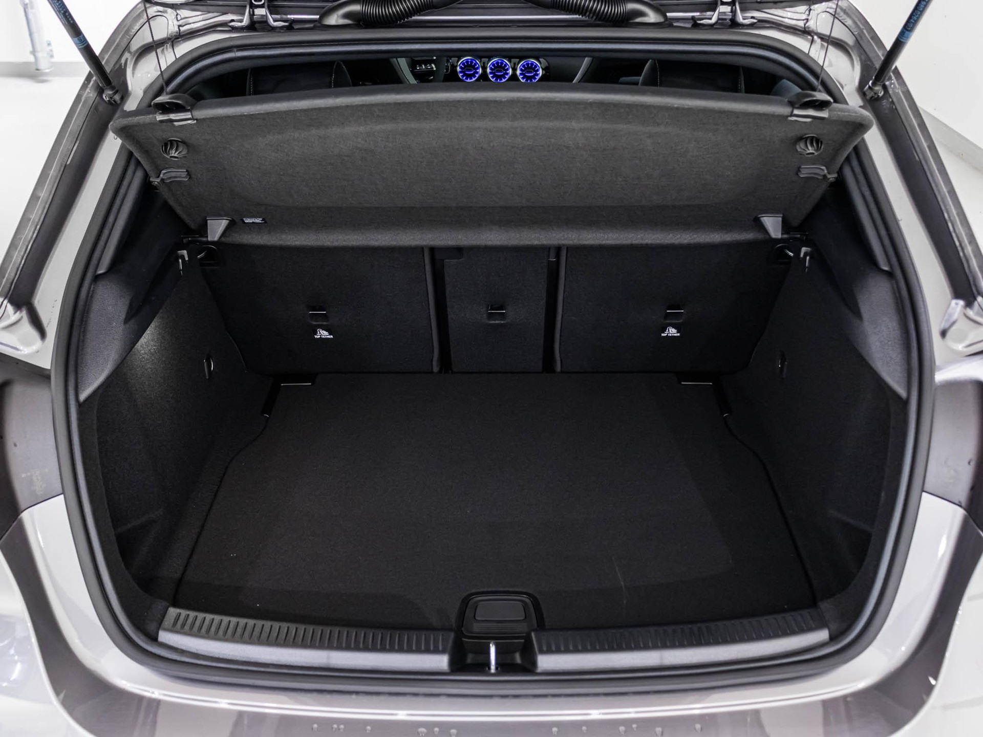 MERCEDES-BENZ A 45 S AMG 4MATIC+-image-13