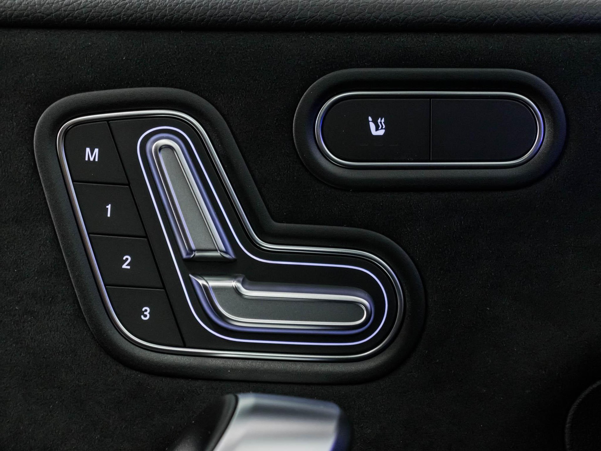 MERCEDES-BENZ A 45 S AMG 4MATIC+-image-12