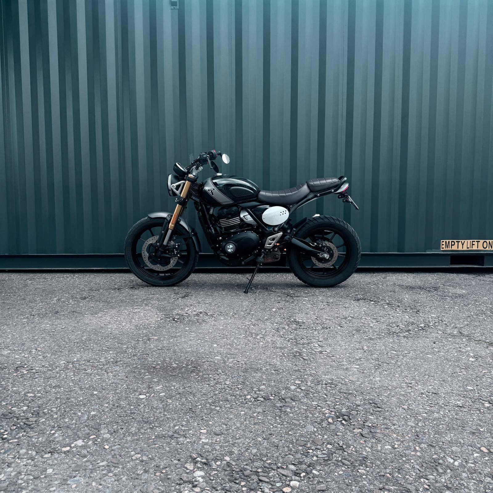 TRIUMPH Scrambler 400 X-showroom-element-1