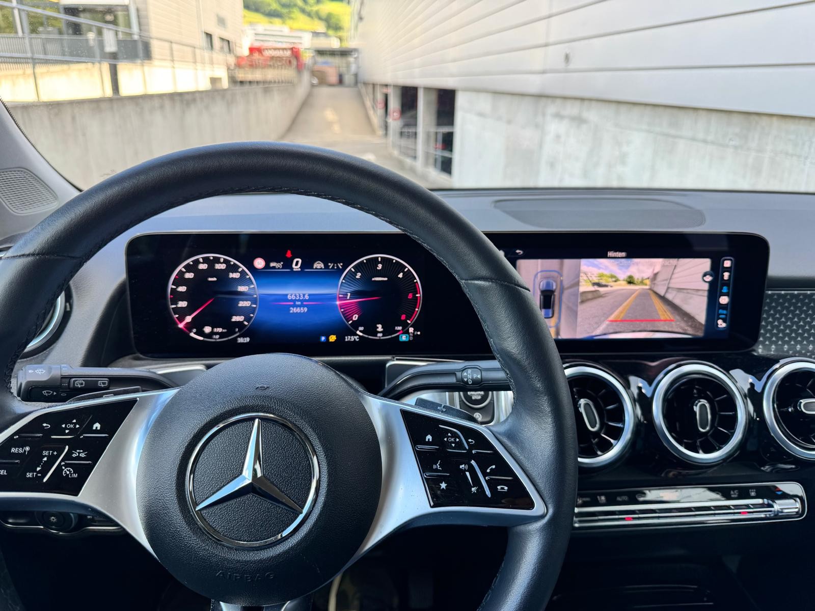 MERCEDES-BENZ 220 CDI 4Matic-image-4