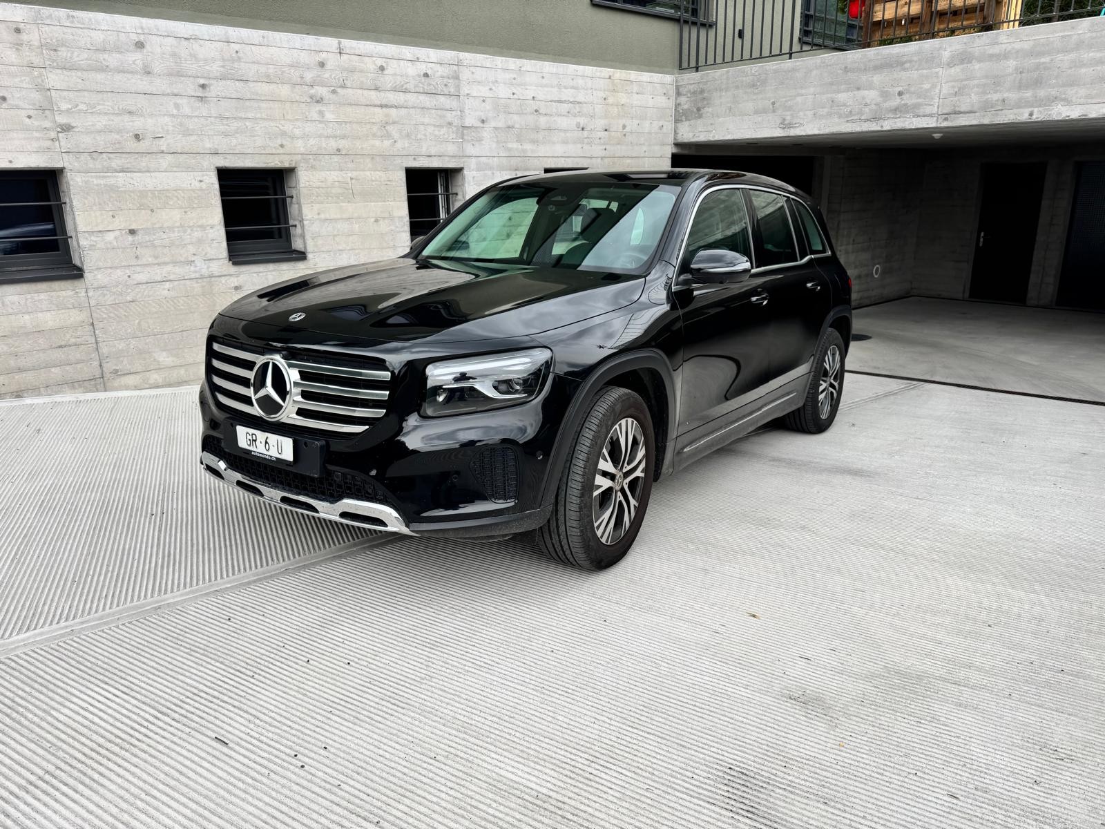 MERCEDES-BENZ 220 CDI 4Matic