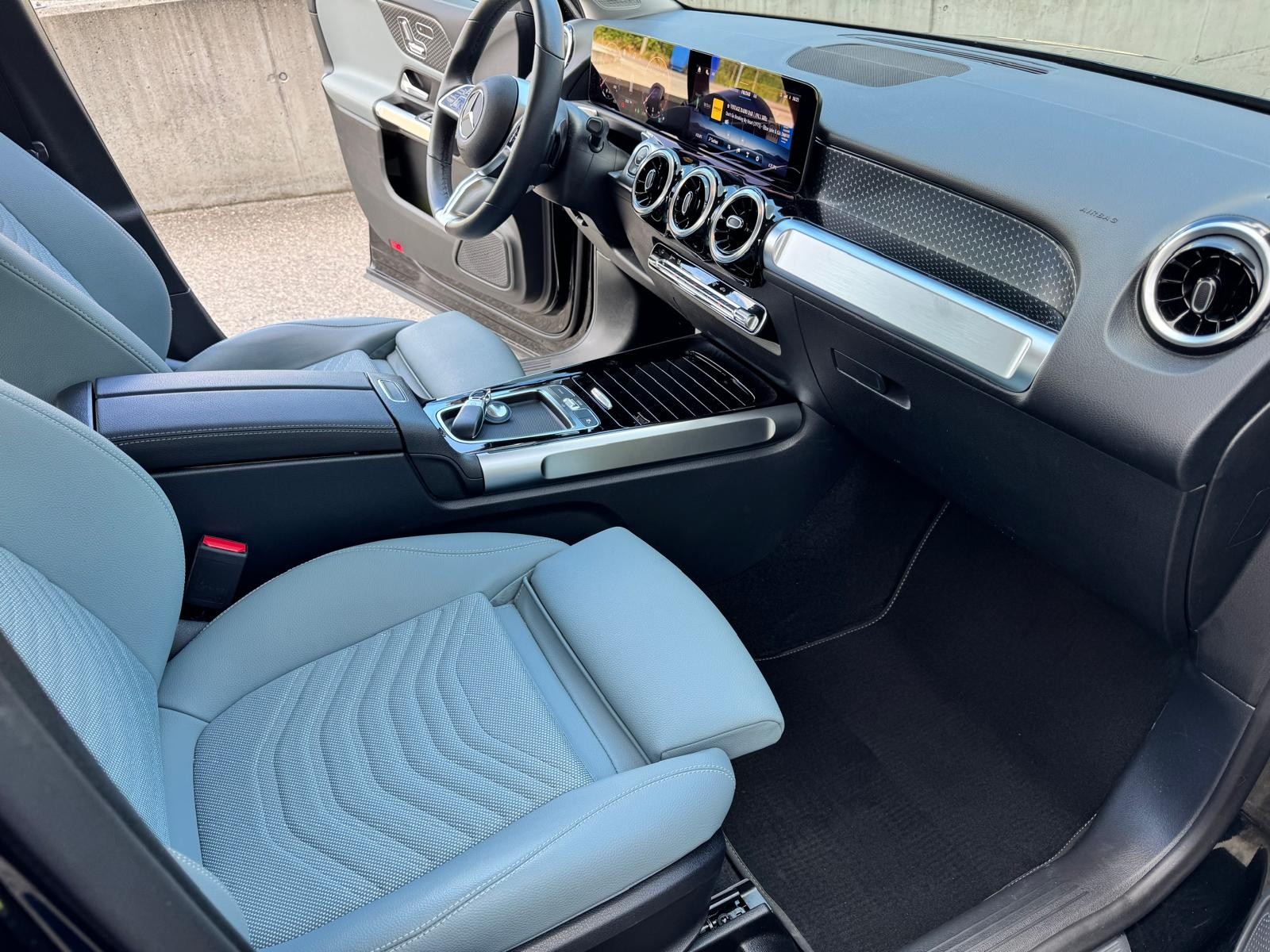 MERCEDES-BENZ 220 CDI 4Matic-image-7