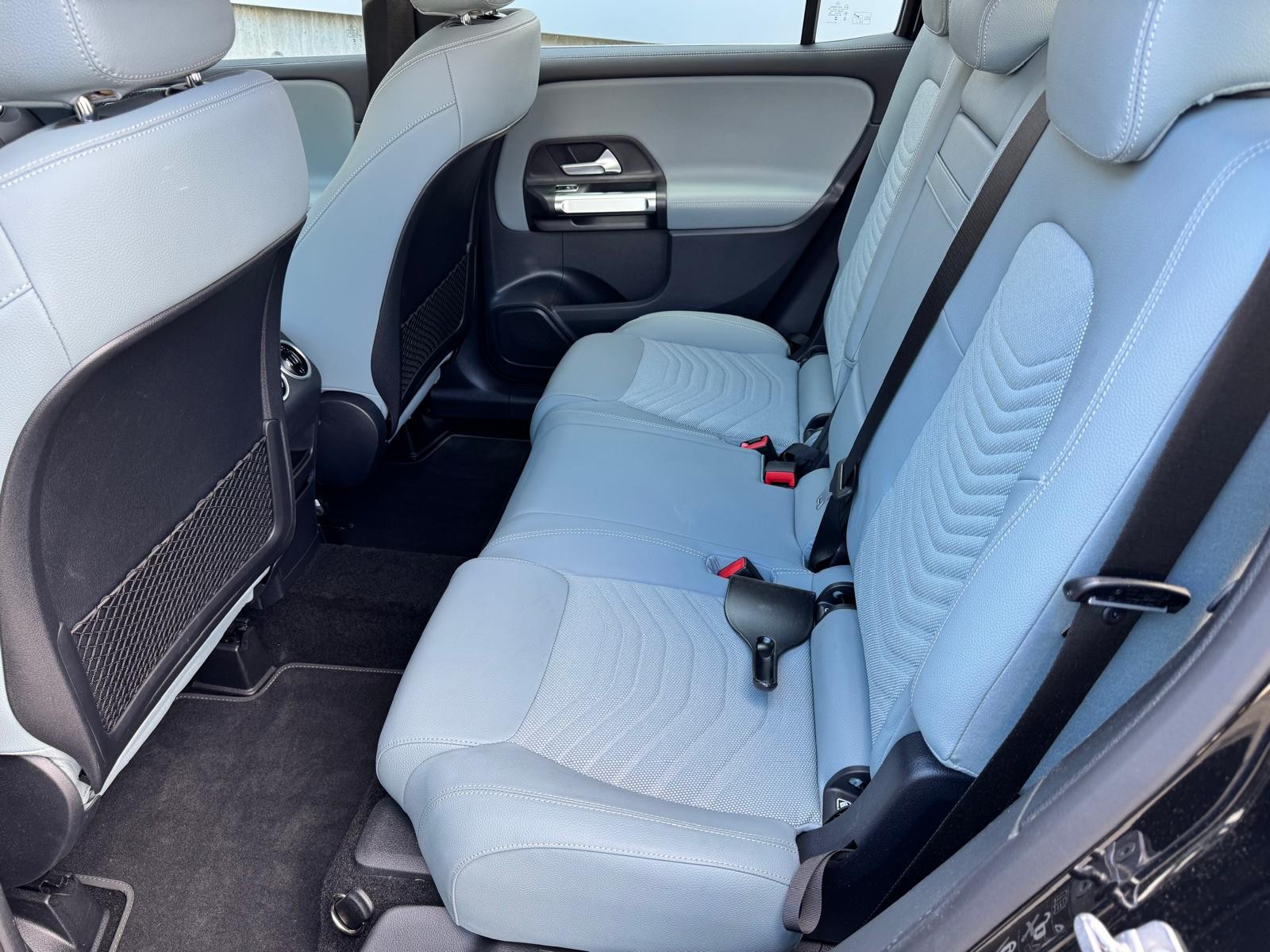 MERCEDES-BENZ 220 CDI 4Matic-image-8