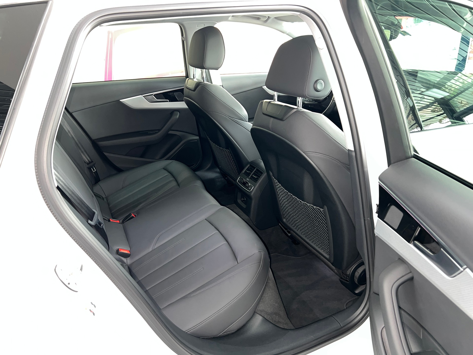 AUDI A4 allroad 40 TDI quattro tiptronic-image-5