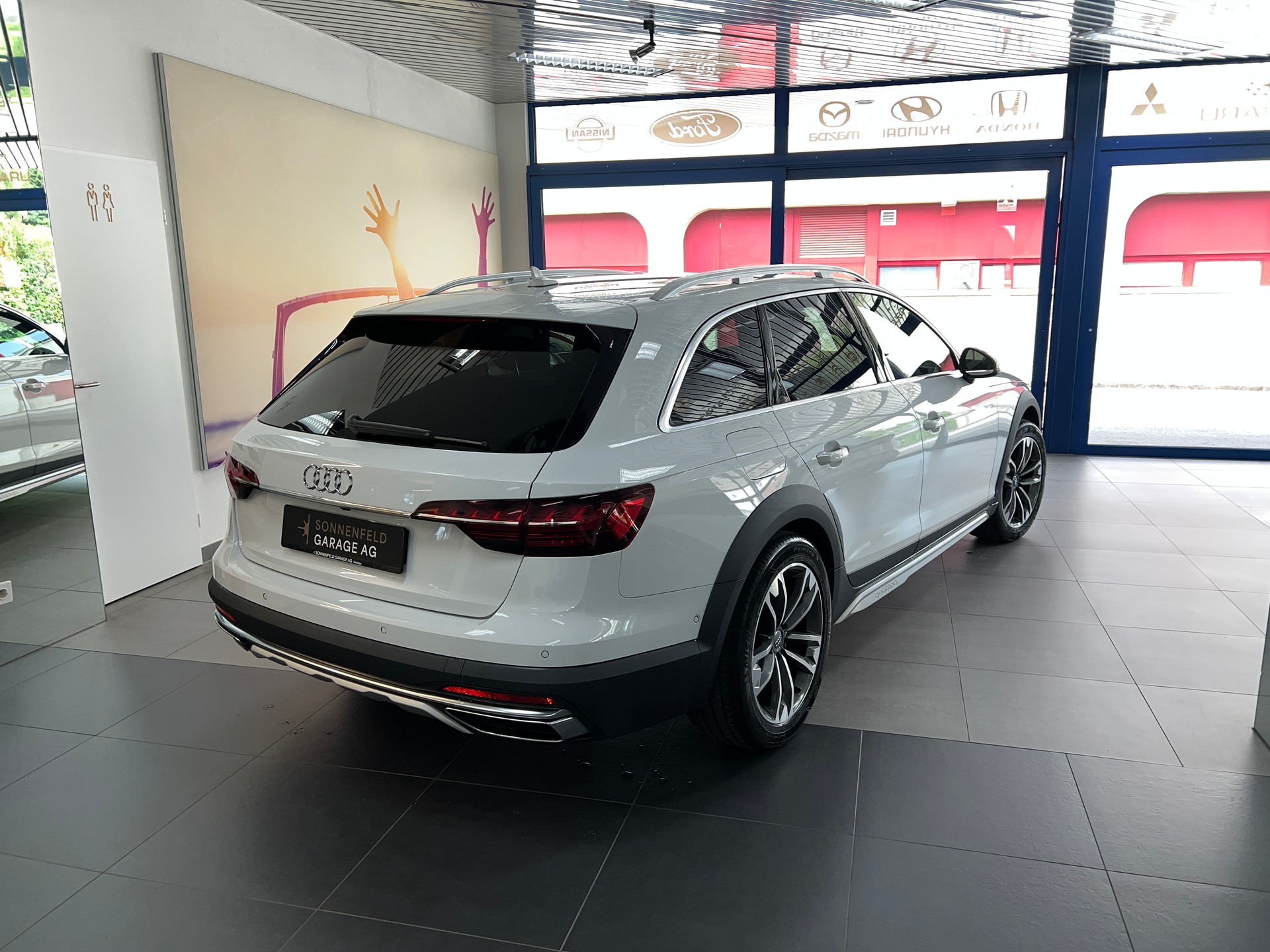 AUDI A4 allroad 40 TDI quattro tiptronic-image-4