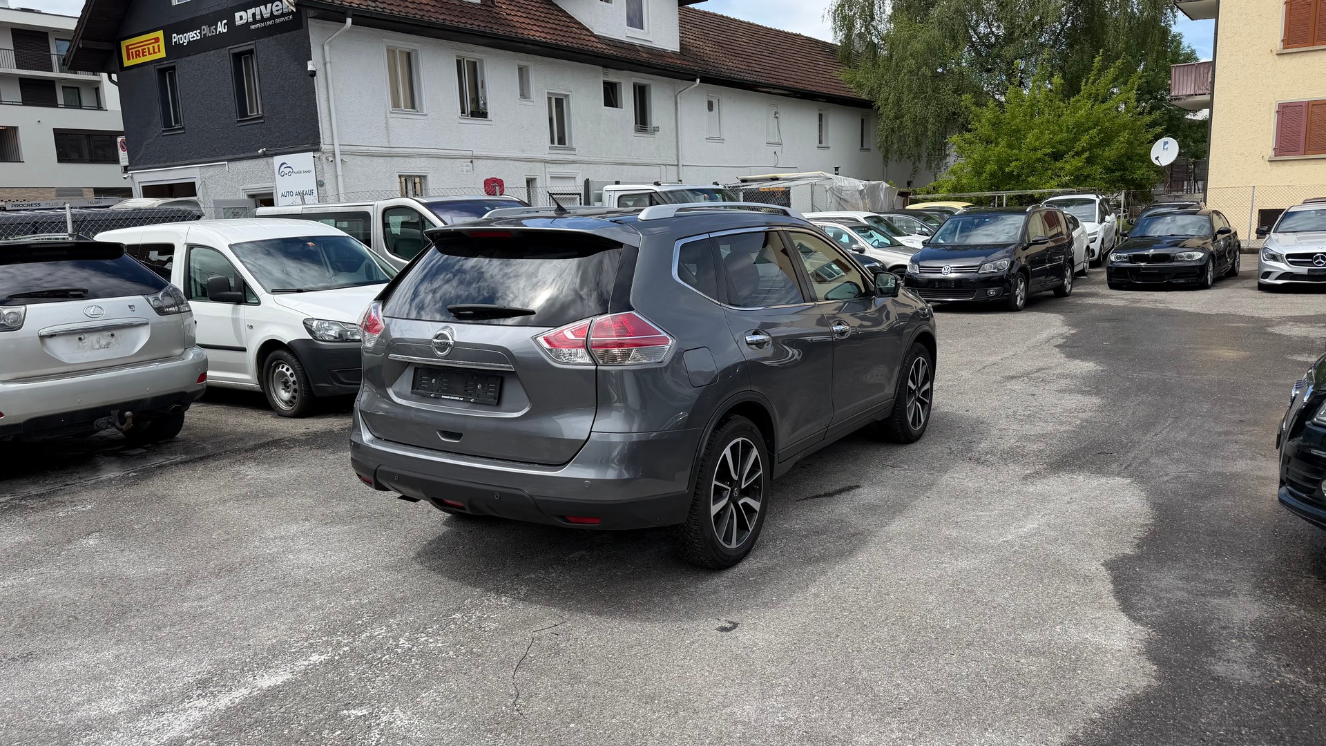 NISSAN X-Trail 1.6 dCi Swiss Edition Xtronic CVT-image-2