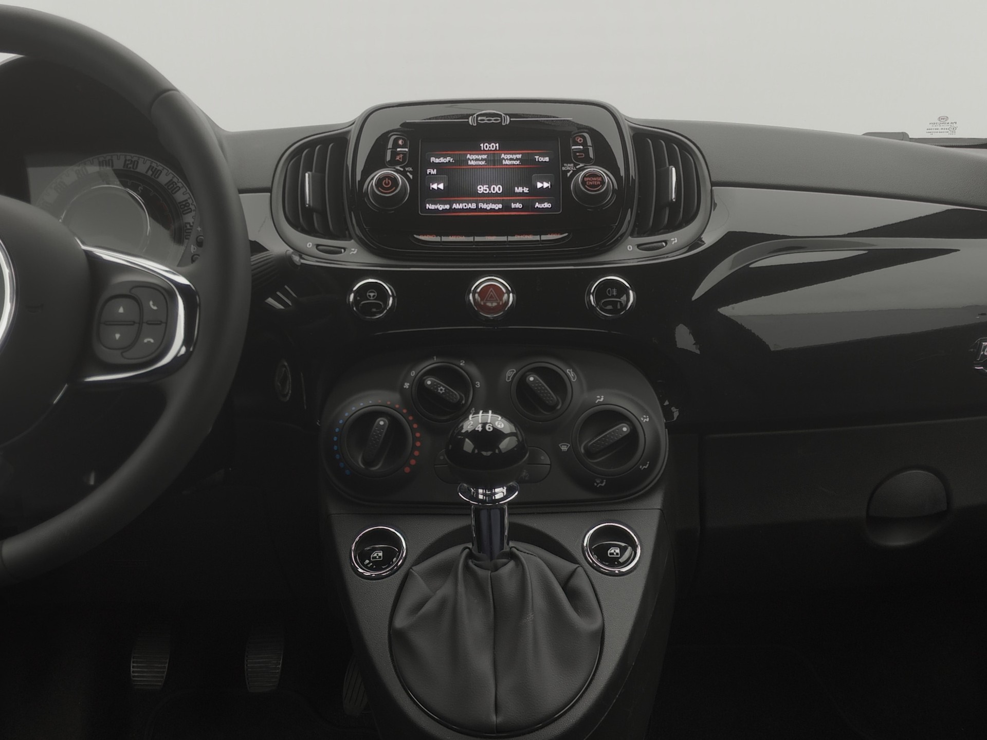 FIAT 500 1.0 Hybrid Cult-image-8