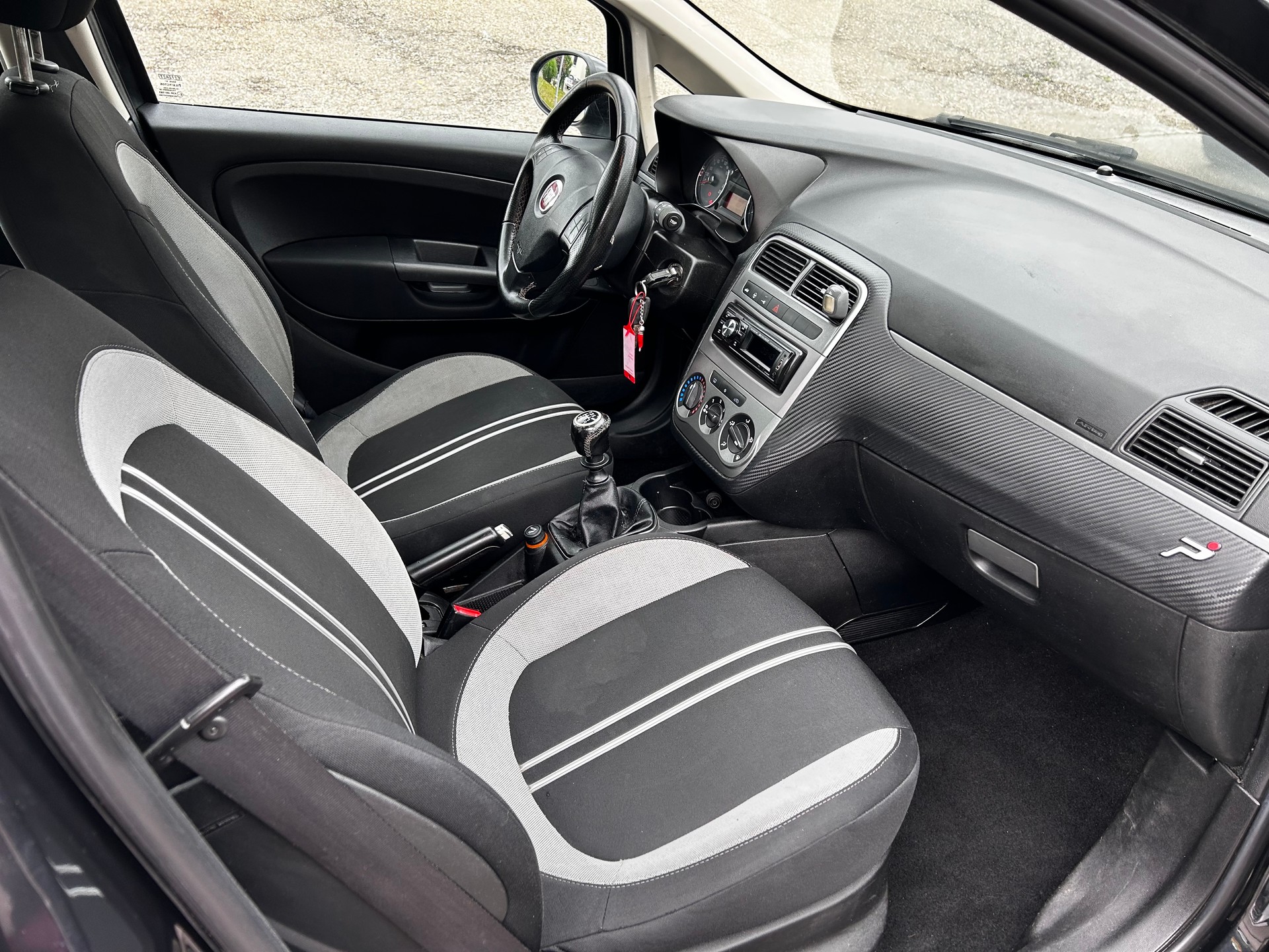 FIAT Punto 1.4 Dynamic-image-7