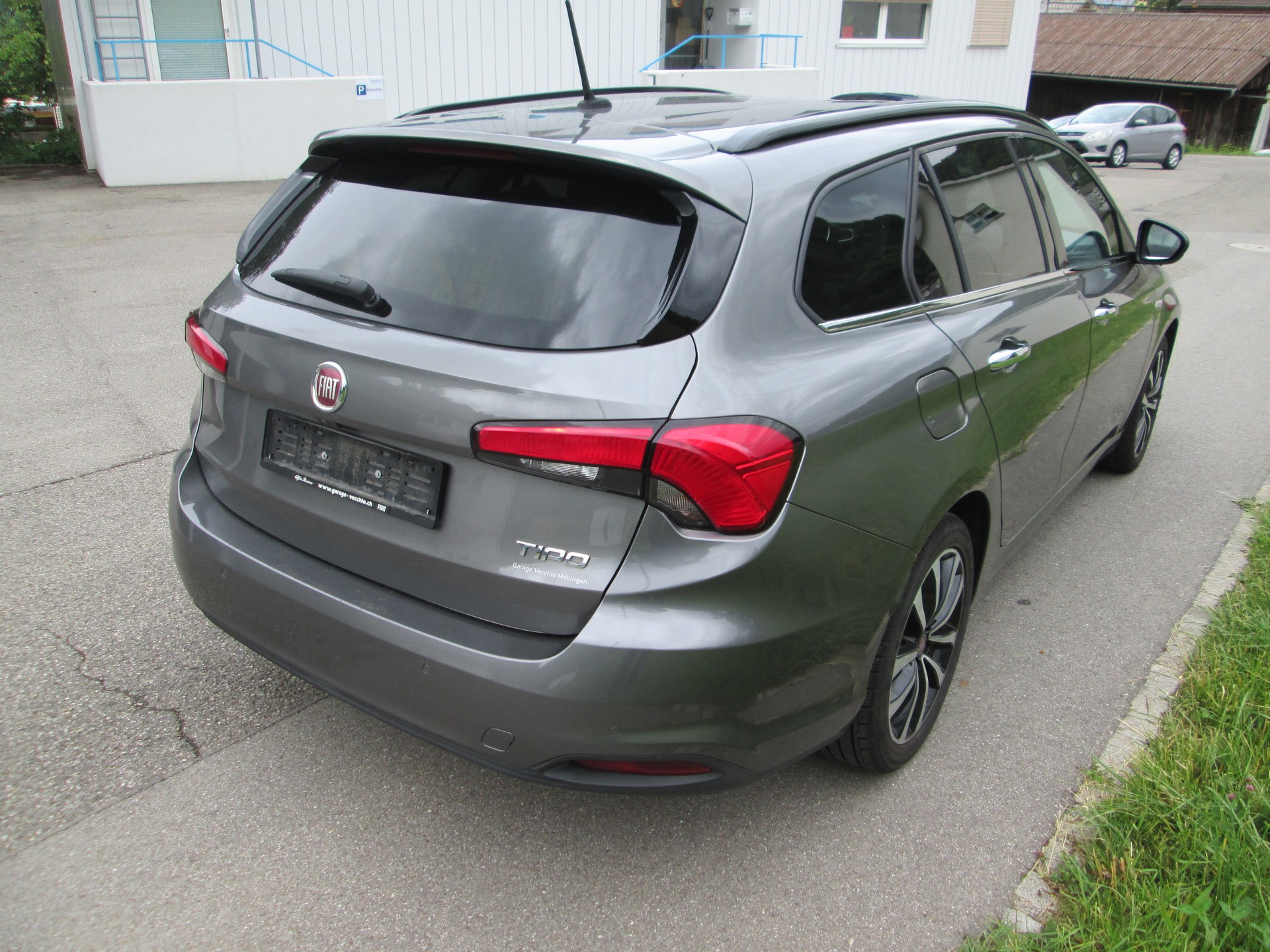 FIAT Tipo 1.4TJet Station Wagon Pop Star-image-3