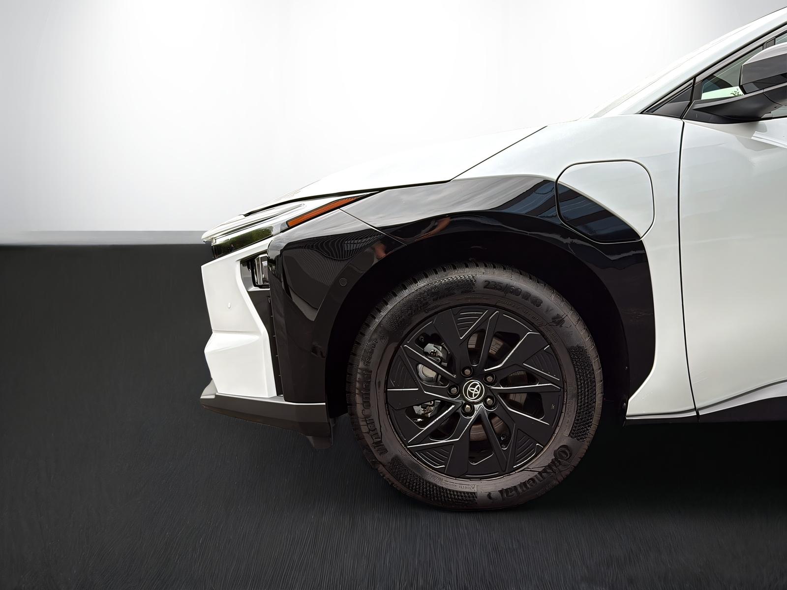TOYOTA bZ4X Premium AWD-showroom-element-3