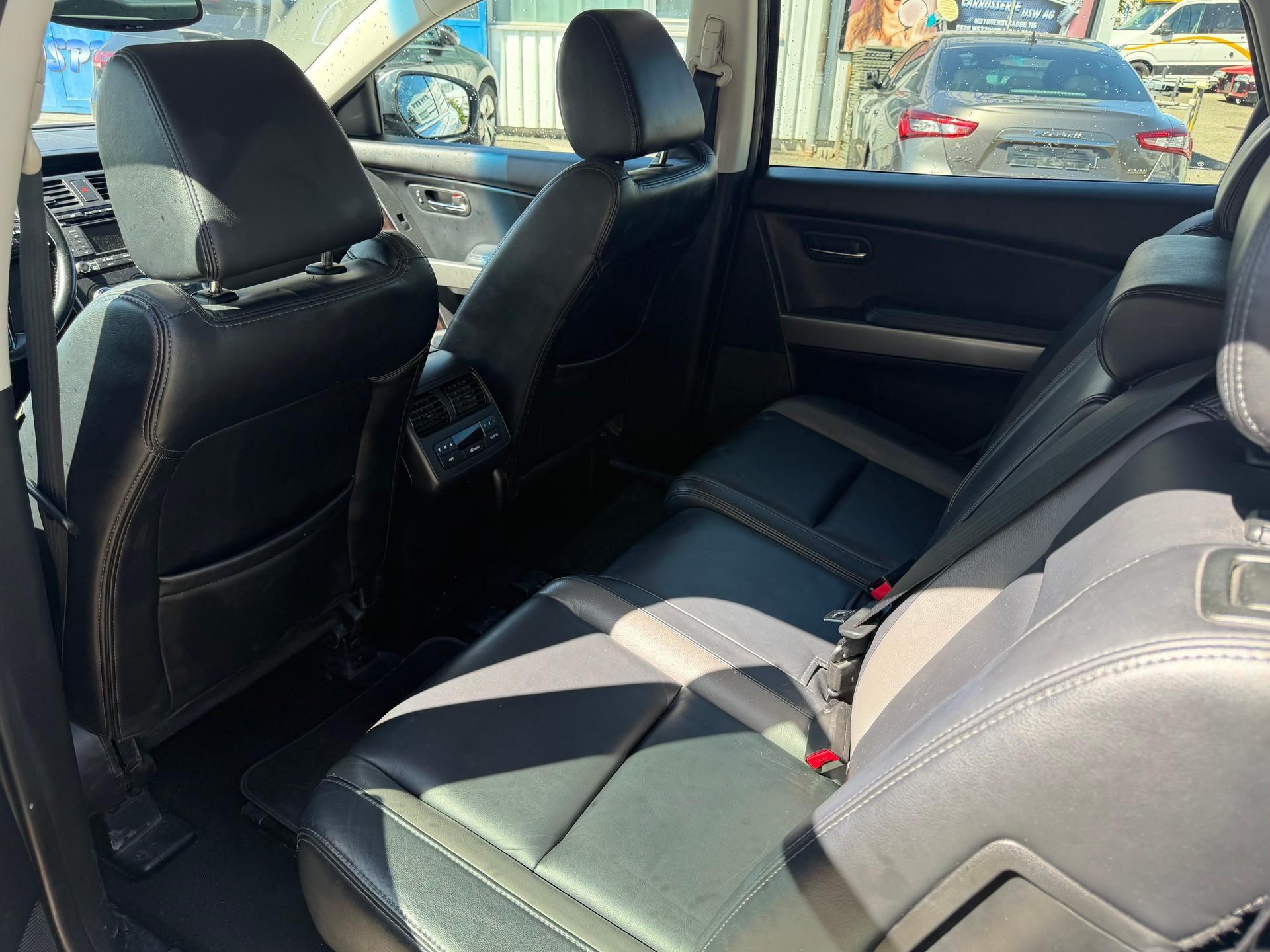 MAZDA CX-9 3.7 V6 Sport Automatic-image-6