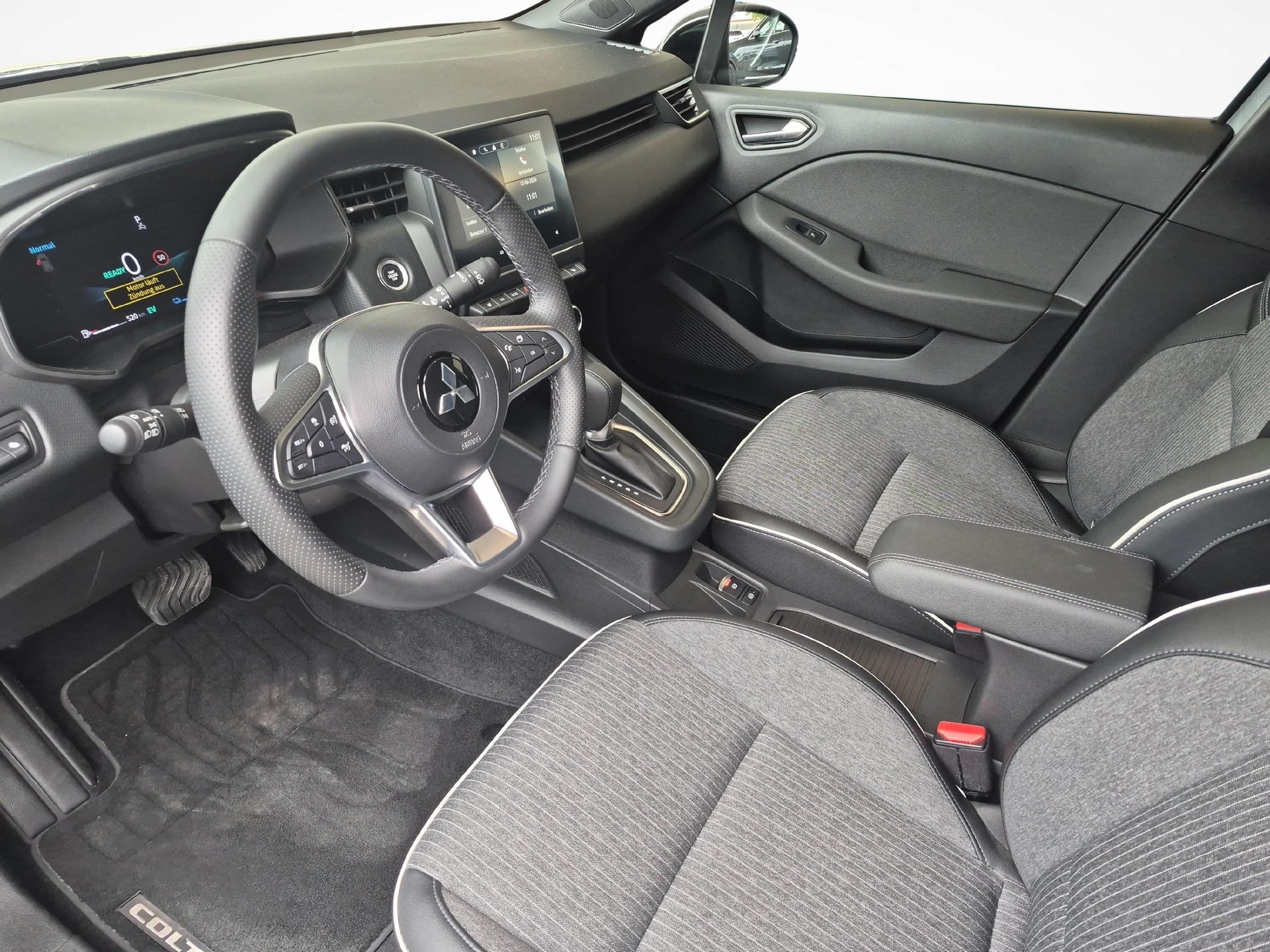 MITSUBISHI Colt 1.6 HEV Intense / Jetzt mit attraktivem 1.9% Leasing!-image-12