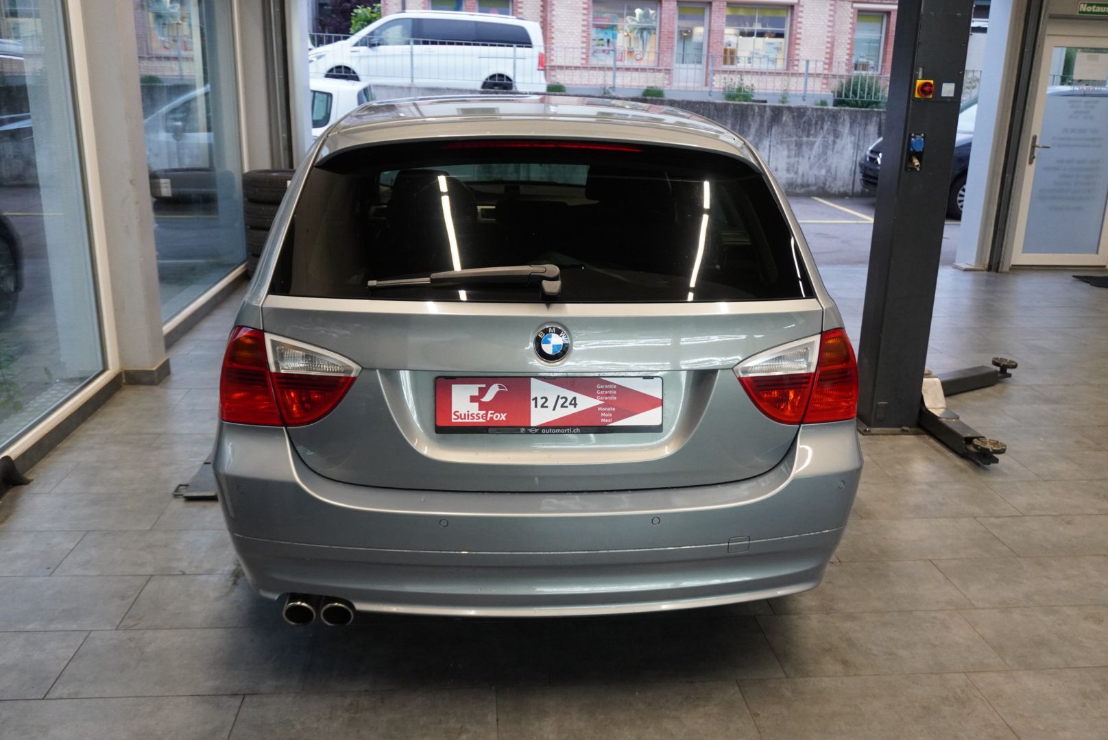 BMW 325i Touring Steptronic-image-5
