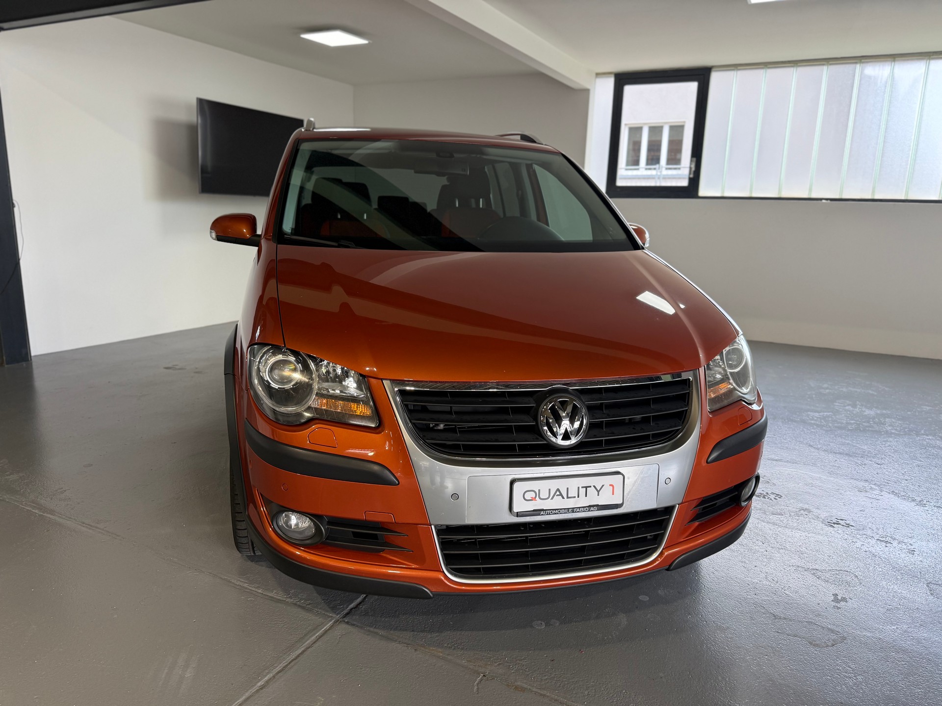 VW CrossTouran 1.4 TSI 7Plätze-image-0