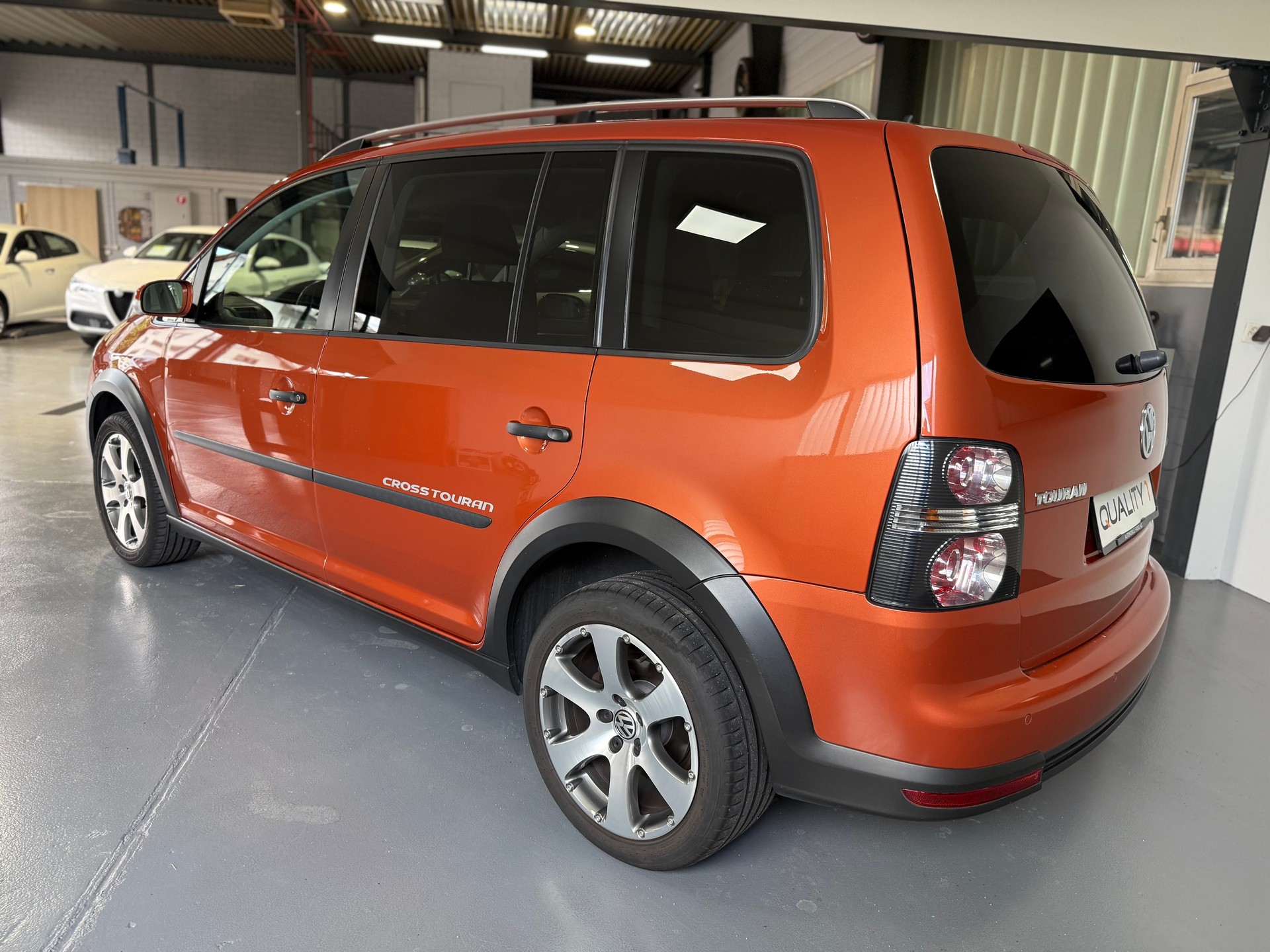 VW CrossTouran 1.4 TSI 7Plätze-image-4