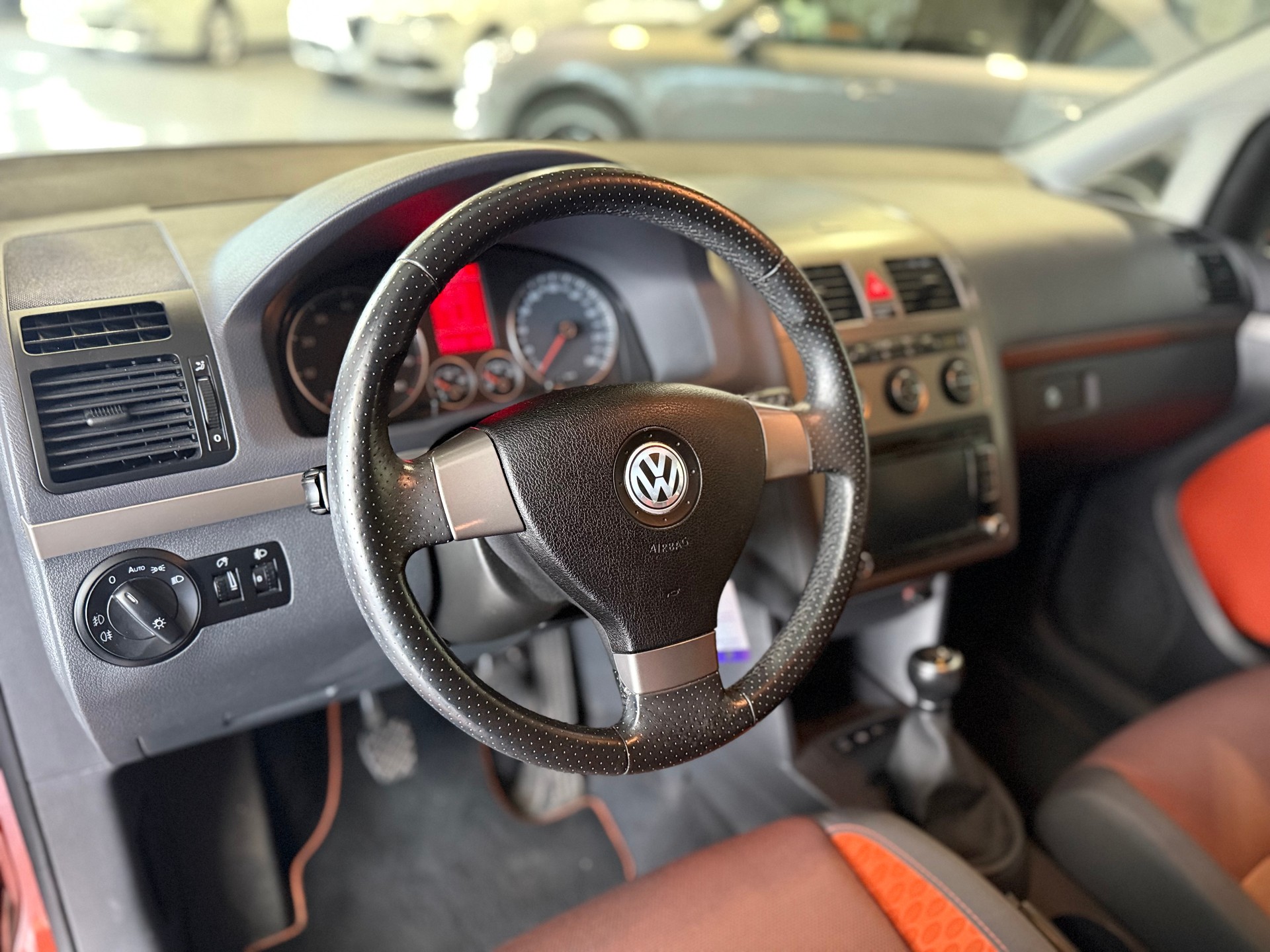 VW CrossTouran 1.4 TSI 7Plätze-image-9