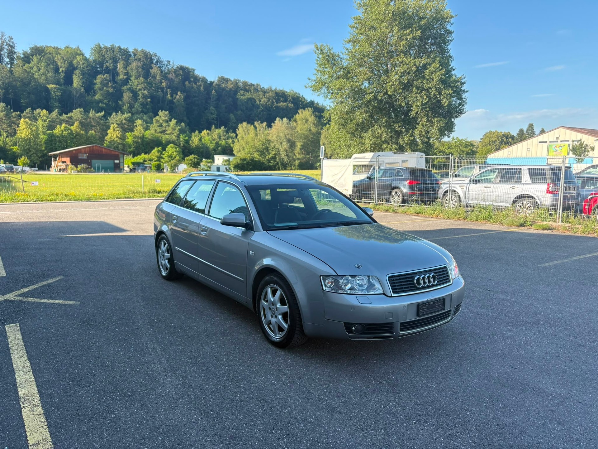 AUDI A4 Avant 3.0 V6 quattro-image-1