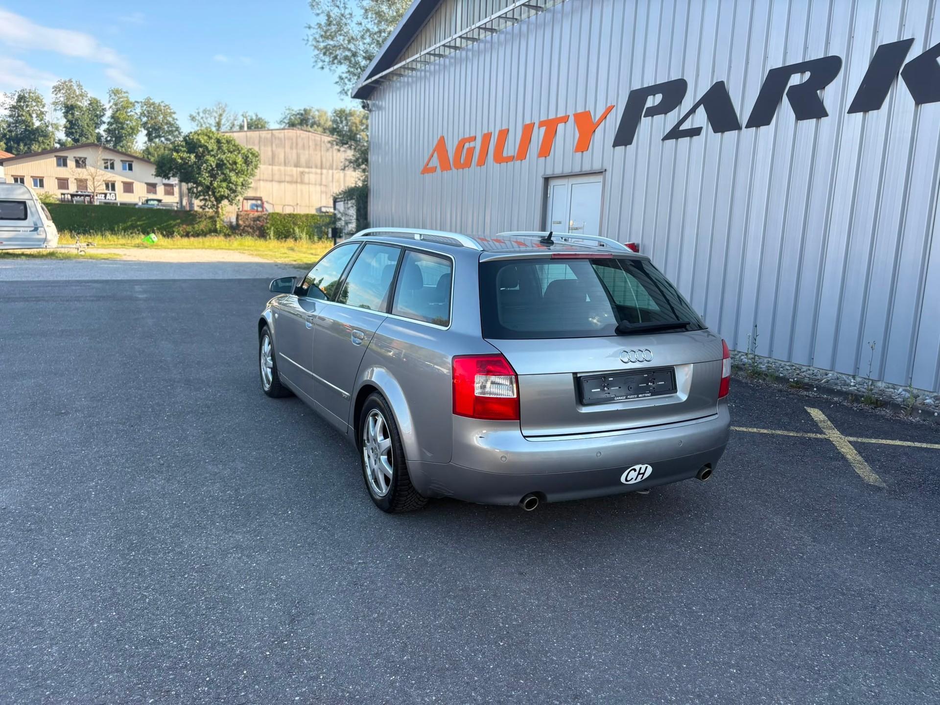 AUDI A4 Avant 3.0 V6 quattro-image-8