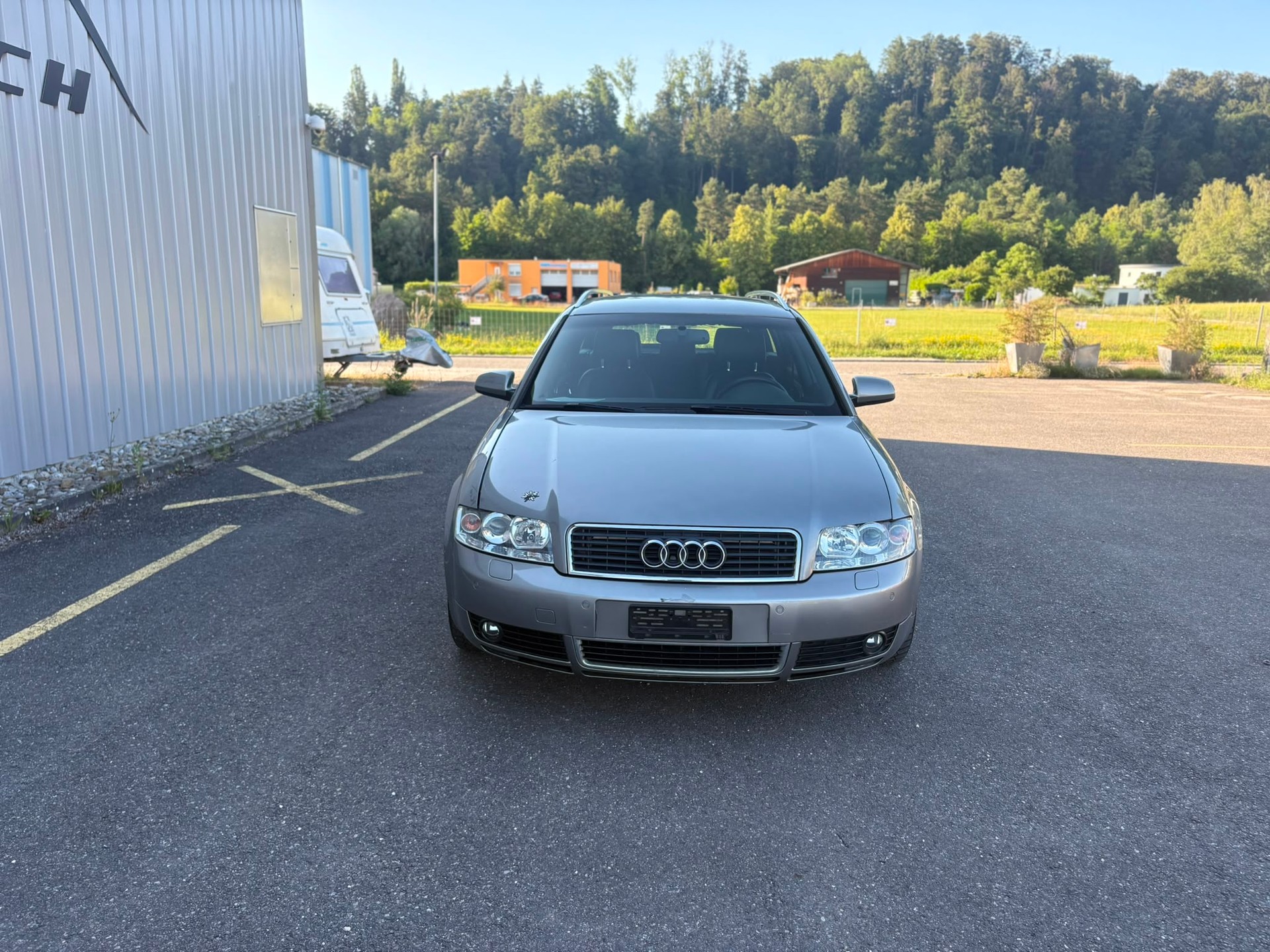 AUDI A4 Avant 3.0 V6 quattro-image-2