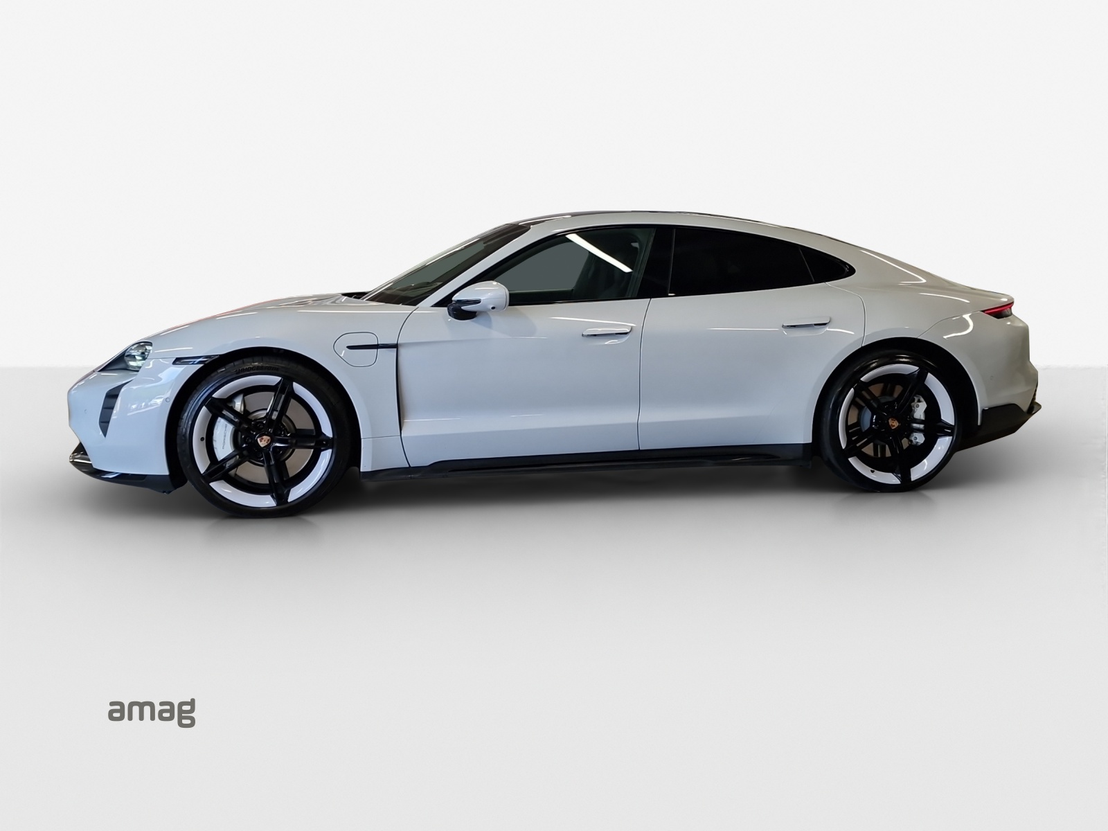 PORSCHE Taycan Turbo-image-1