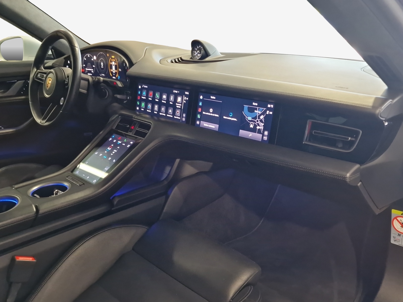 PORSCHE Taycan Turbo-image-13