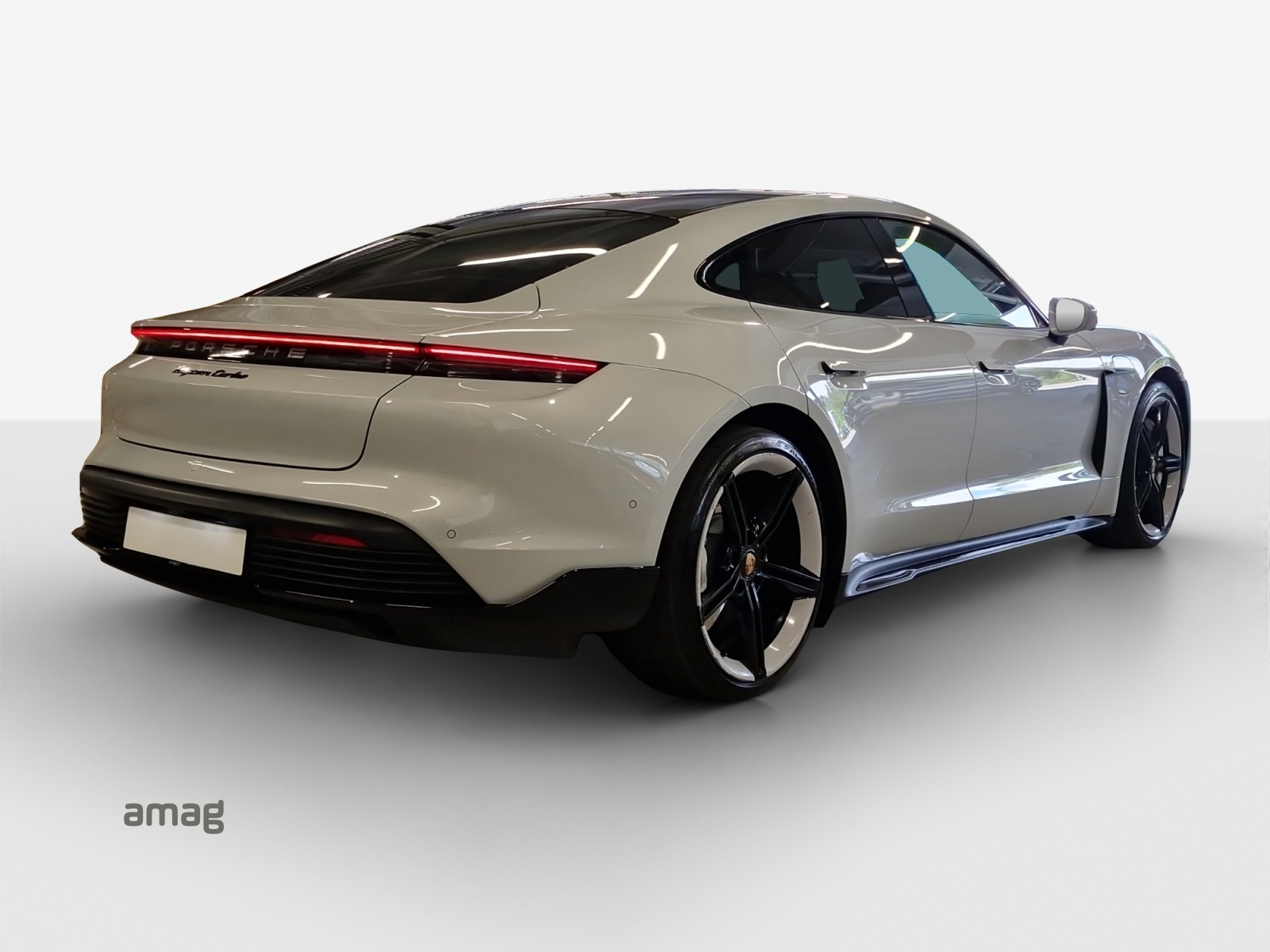 PORSCHE Taycan Turbo-image-4