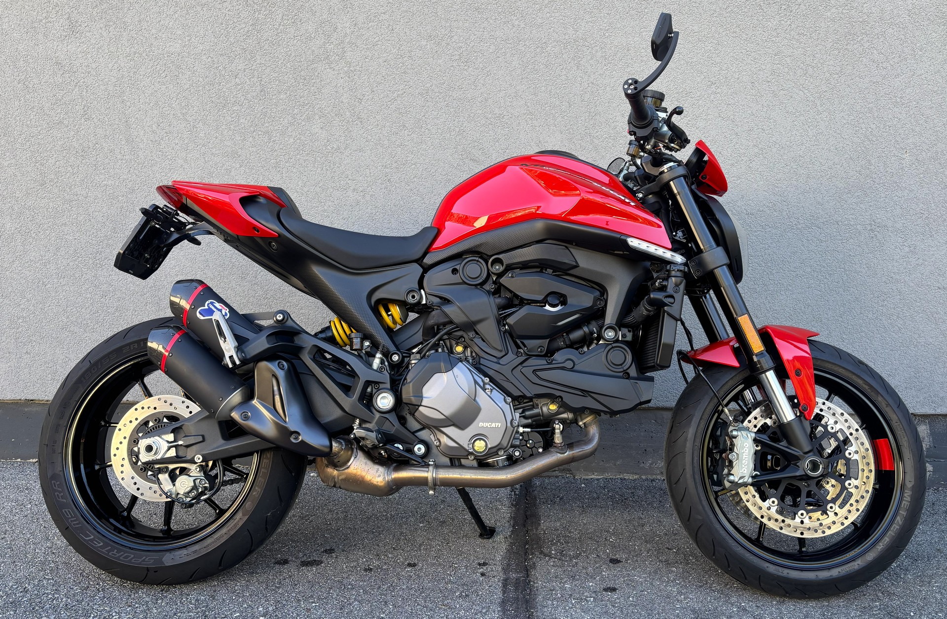 DUCATI Monster + 937