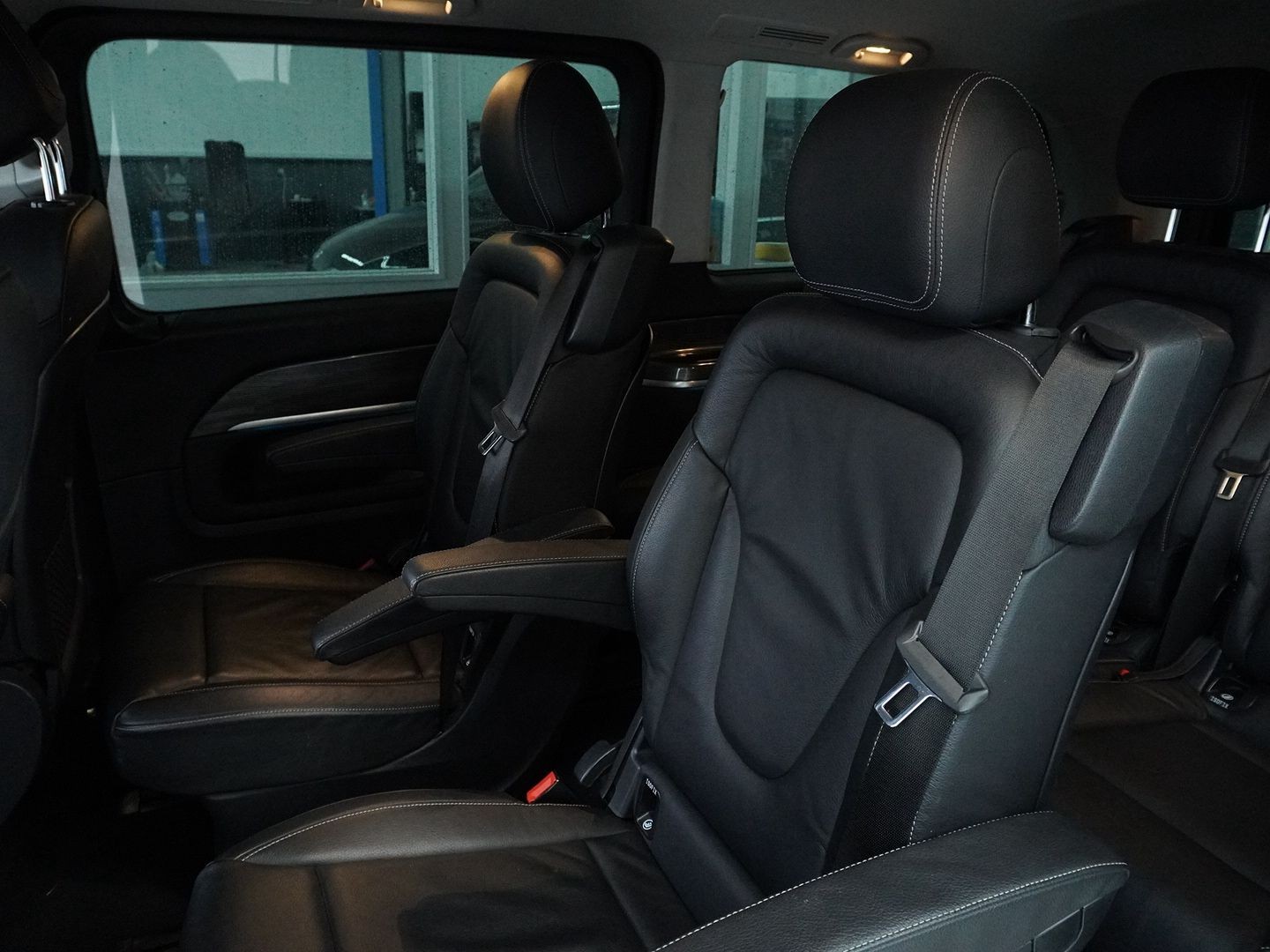 MERCEDES-BENZ V 250 d lang Avantgarde 4Matic G-Tronic-image-5