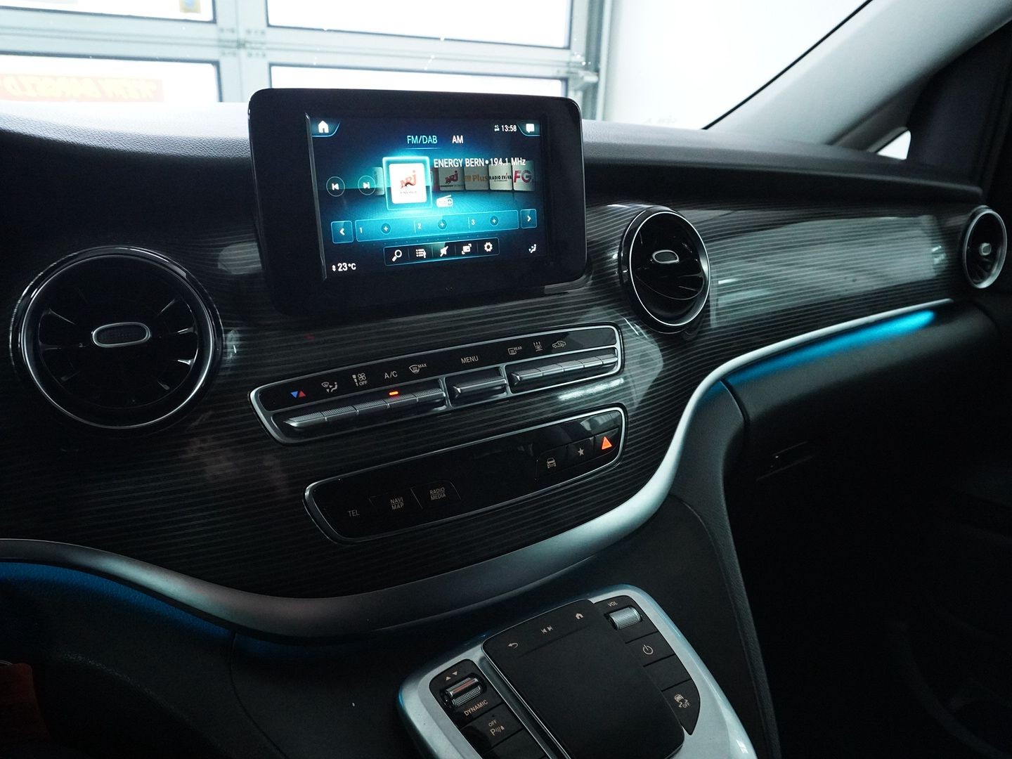 MERCEDES-BENZ V 250 d lang Avantgarde 4Matic G-Tronic-image-7