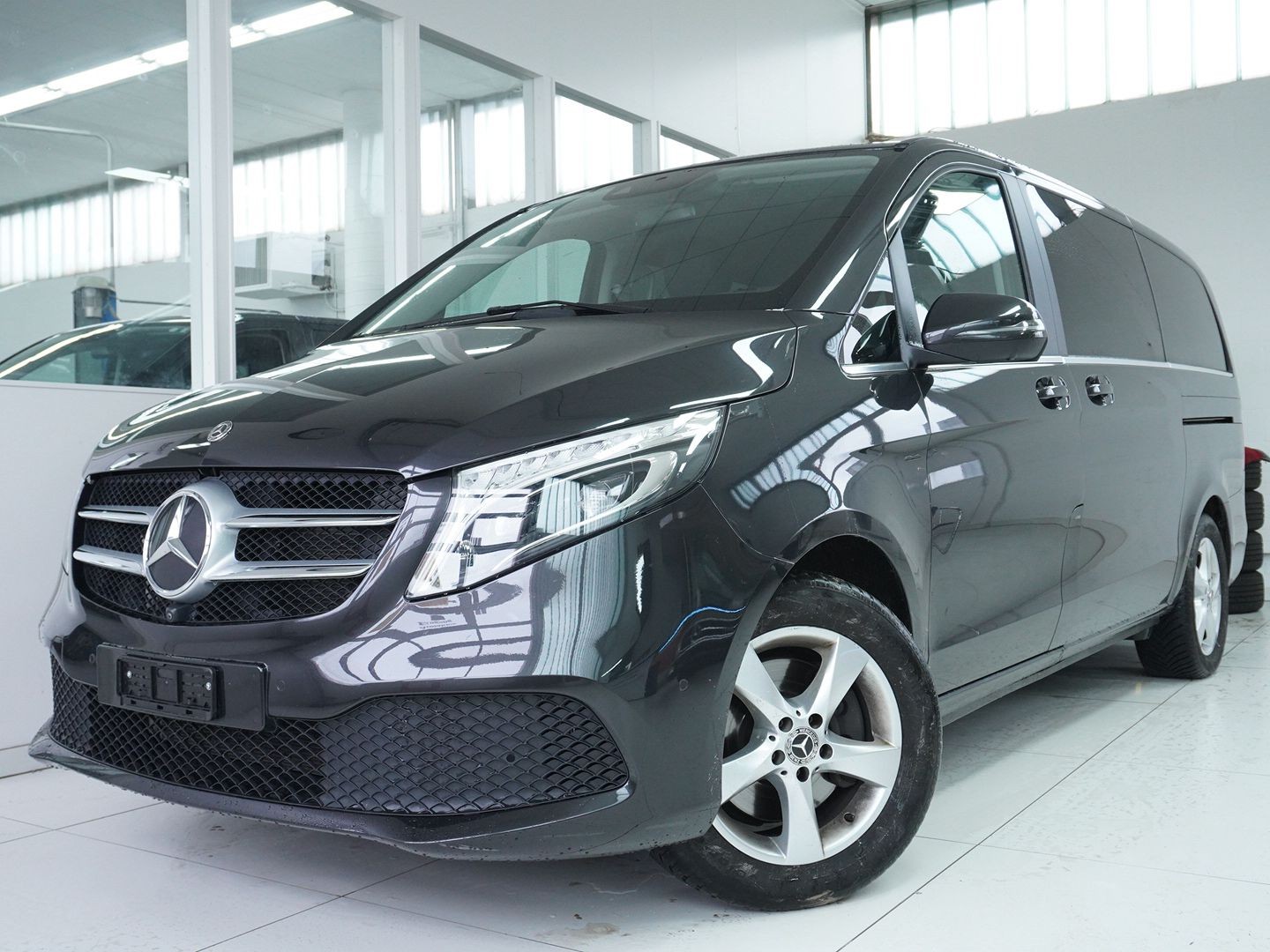 MERCEDES-BENZ V 250 d lang Avantgarde 4Matic G-Tronic-image-0
