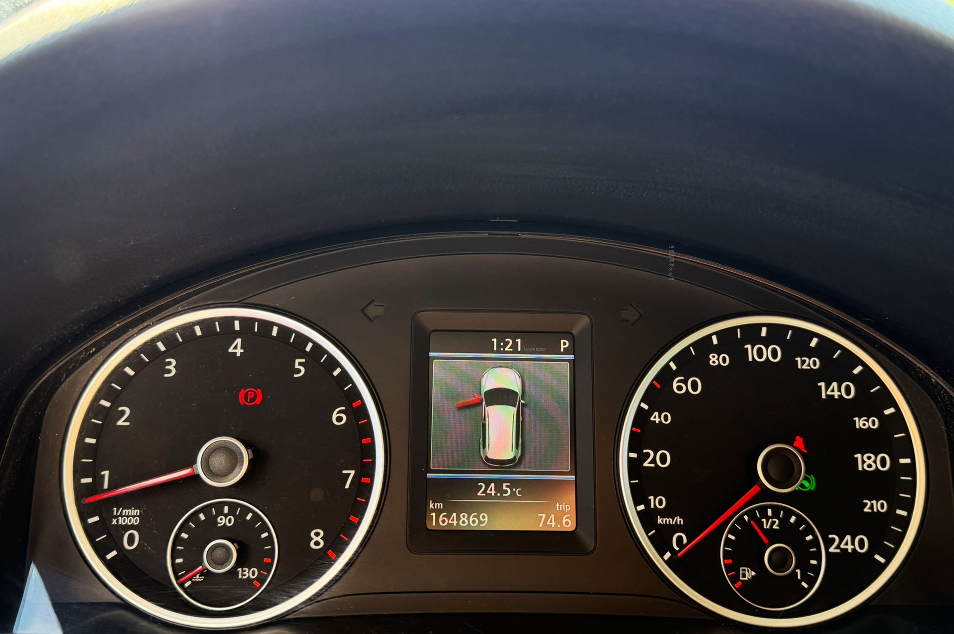 VW Tiguan 2.0 TSI Sport&Style 4Motion DSG-image-11