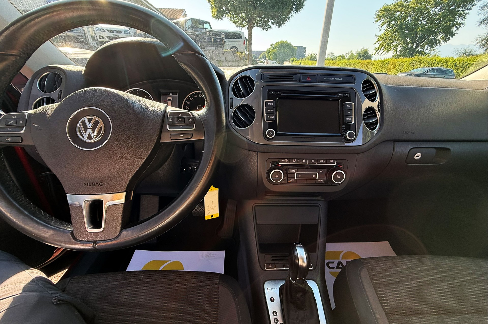 VW Tiguan 2.0 TSI Sport&Style 4Motion DSG-image-13